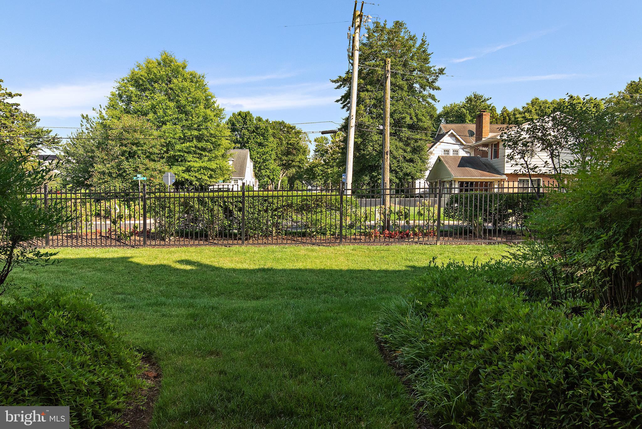 CHESAPEAKE LANDING - Residential