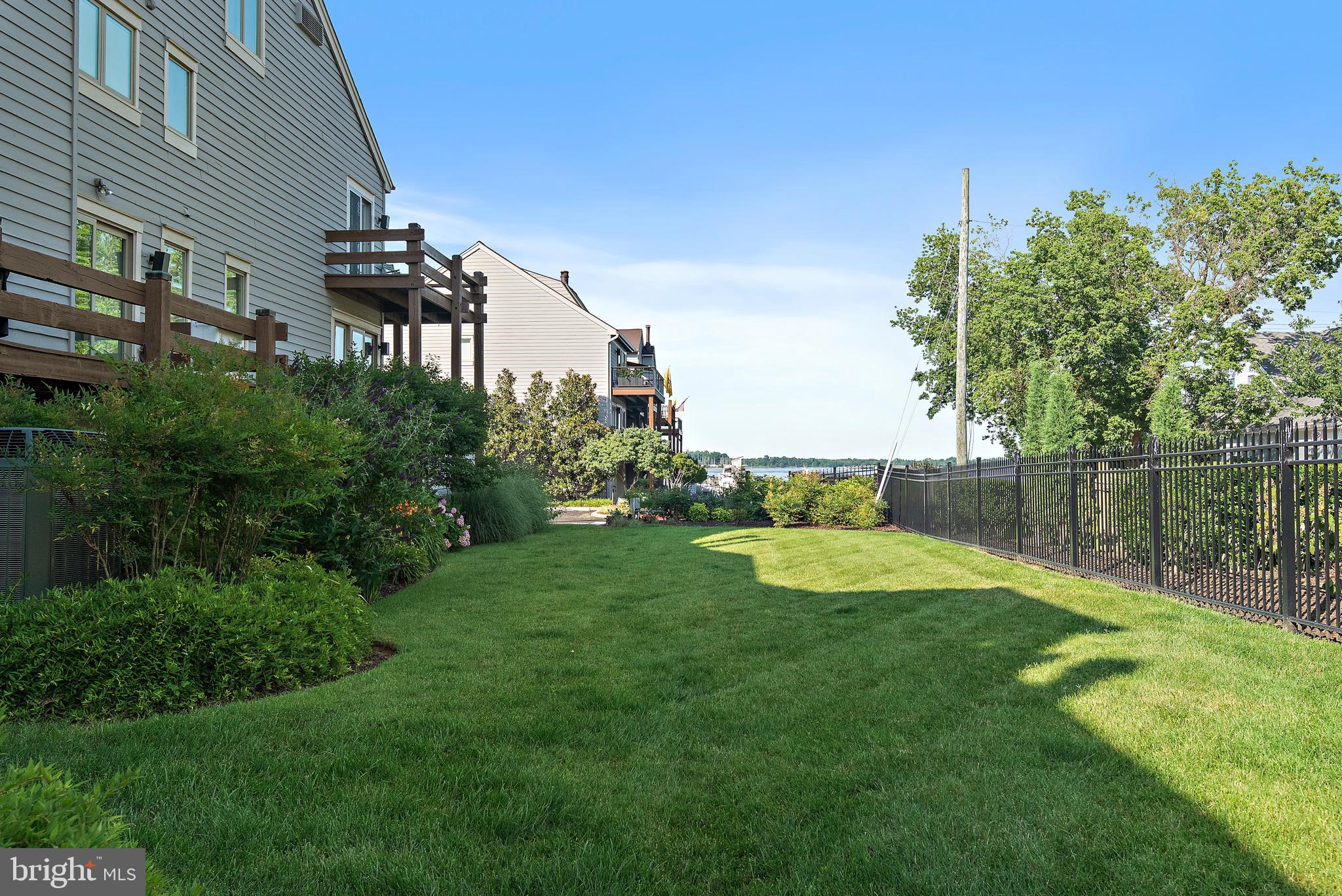 CHESAPEAKE LANDING - Residential