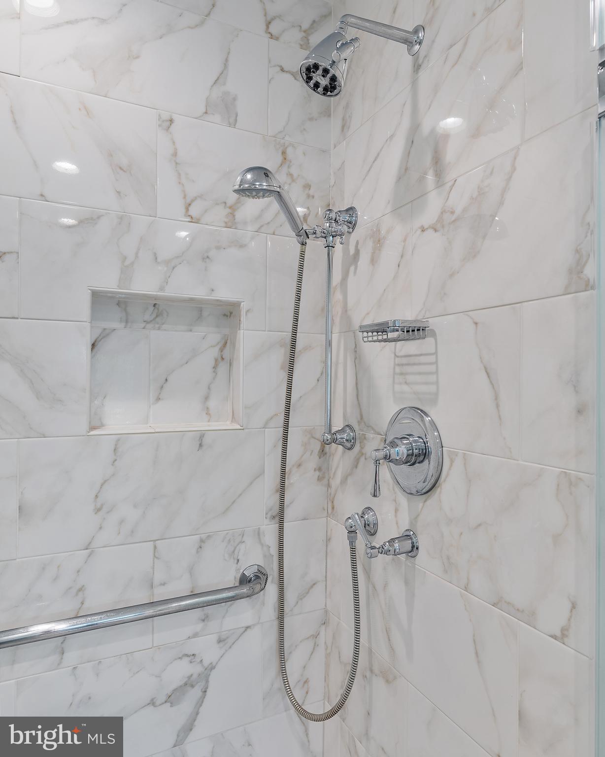 CHESAPEAKE LANDING - Residential