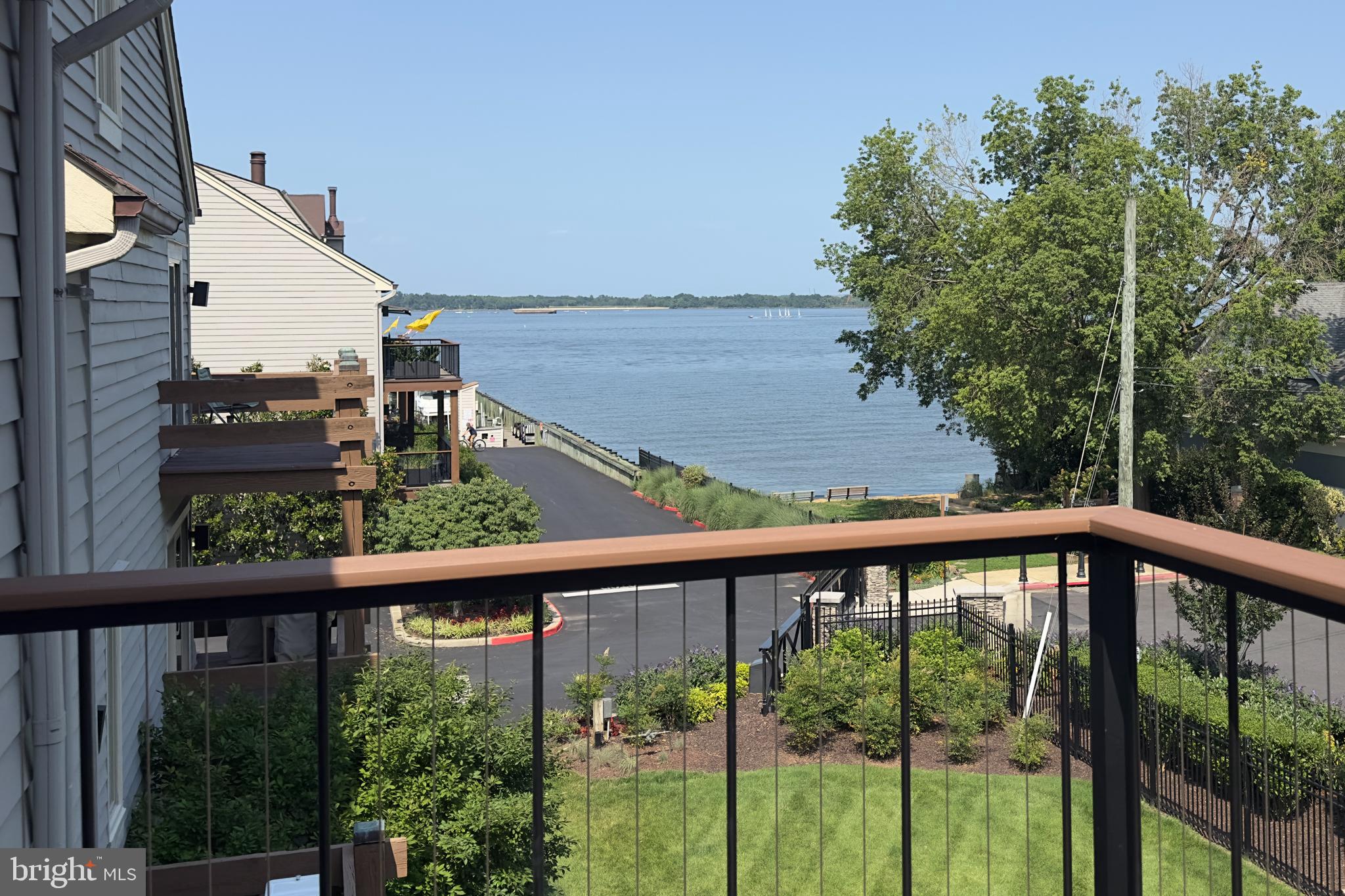 CHESAPEAKE LANDING - Residential