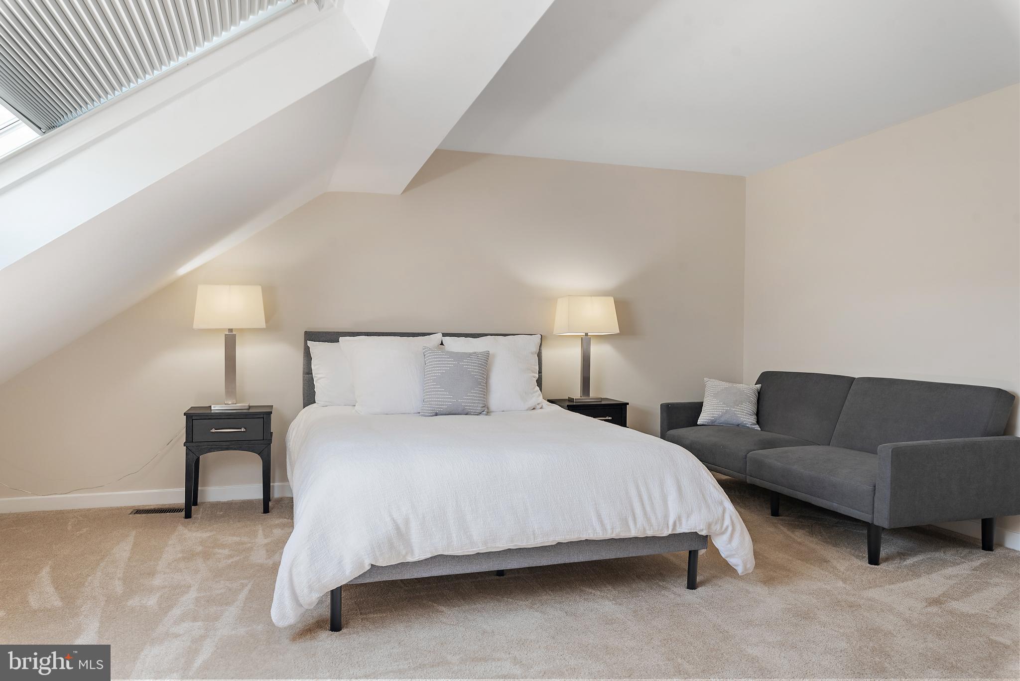 CHESAPEAKE LANDING - Residential