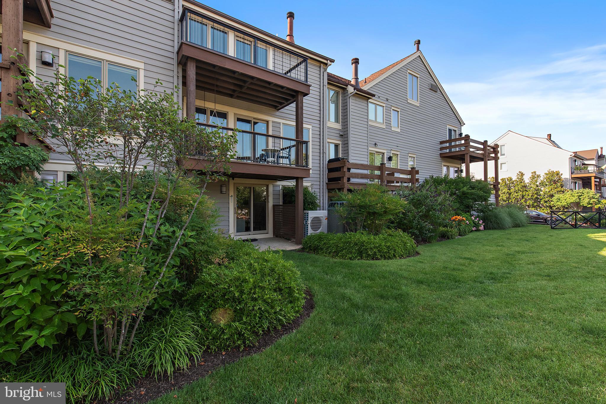 CHESAPEAKE LANDING - Residential