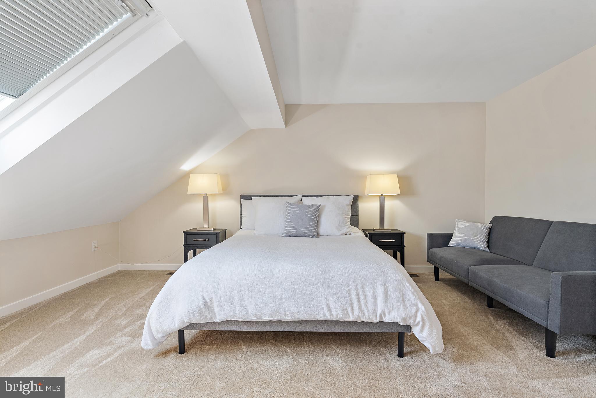 CHESAPEAKE LANDING - Residential