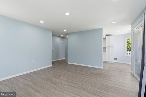 Tiny photo for 13 Abbey Court, FORKED RIVER, NJ 08731 (MLS # NJOC2042080)