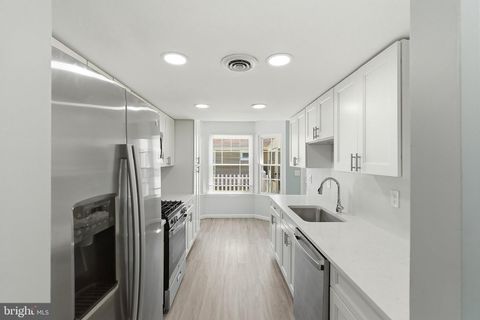 Tiny photo for 13 Abbey Court, FORKED RIVER, NJ 08731 (MLS # NJOC2042080)