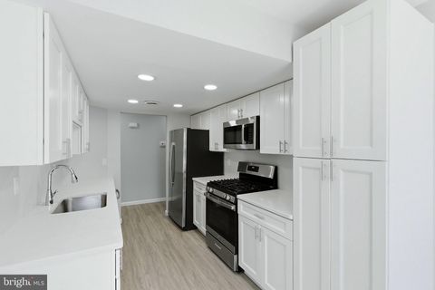 Tiny photo for 13 Abbey Court, FORKED RIVER, NJ 08731 (MLS # NJOC2042080)