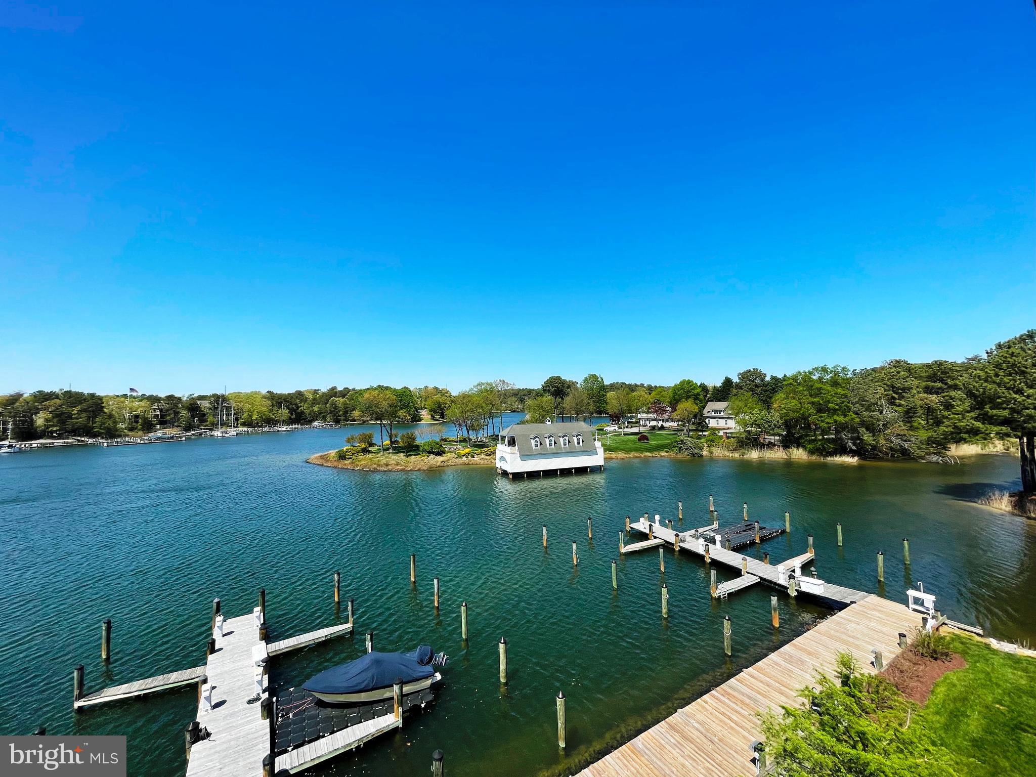 OYSTER BAY CONDOMINIUMS - Residential Lease