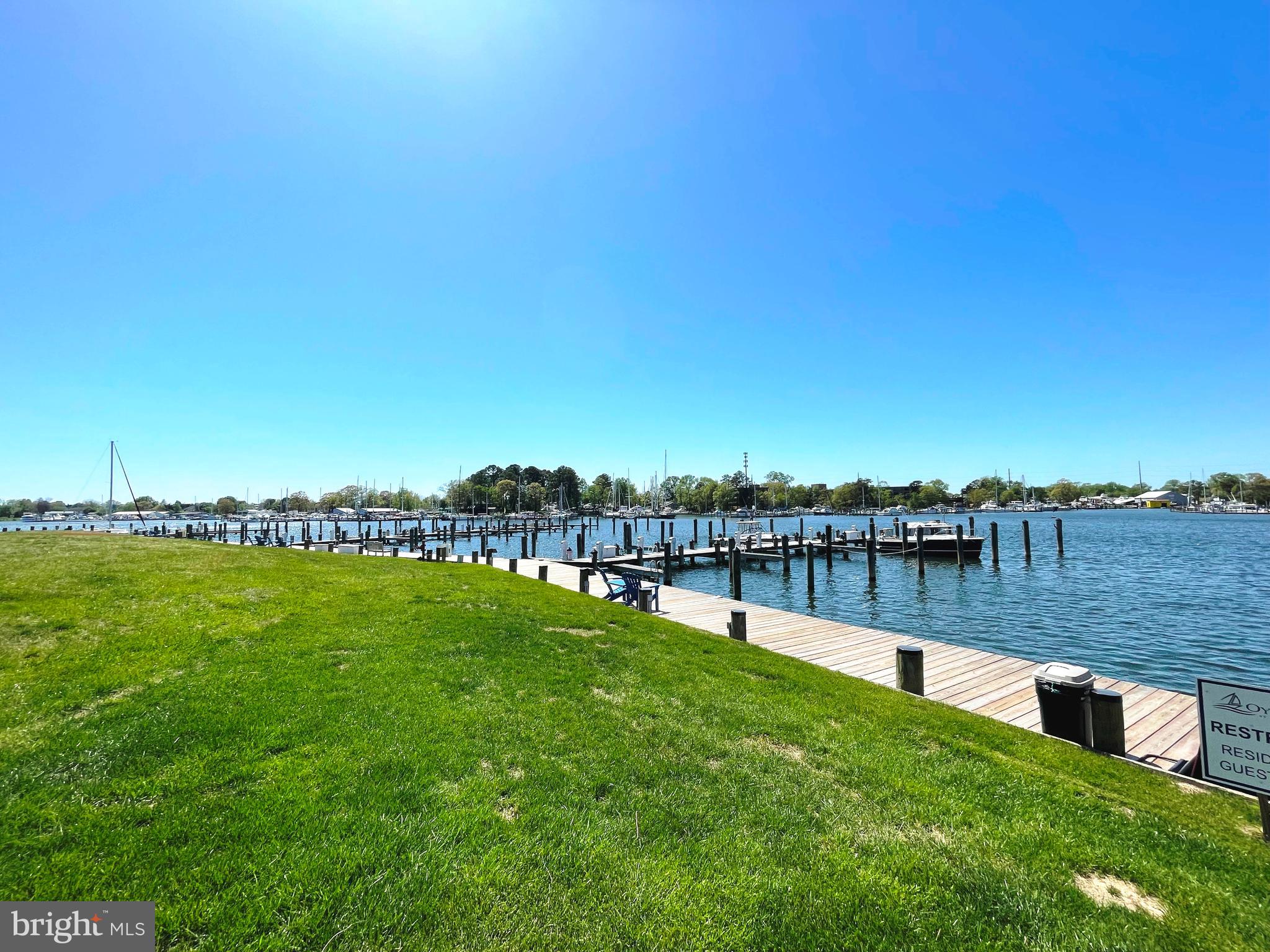 OYSTER BAY CONDOMINIUMS - Residential Lease