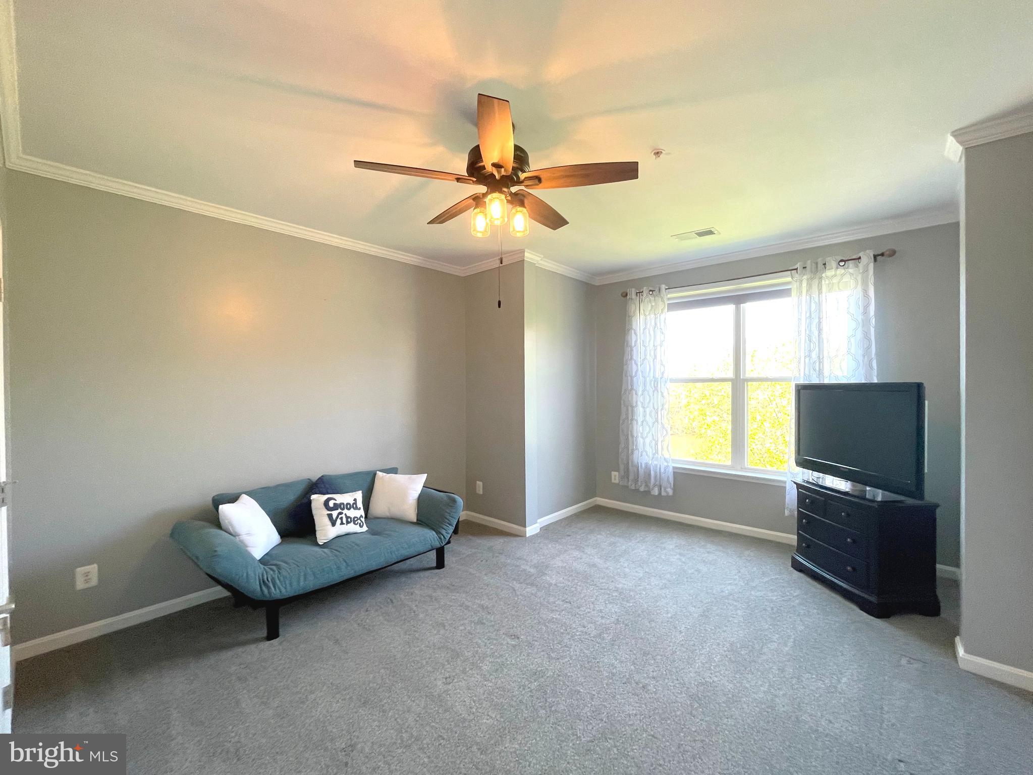 OYSTER BAY CONDOMINIUMS - Residential Lease