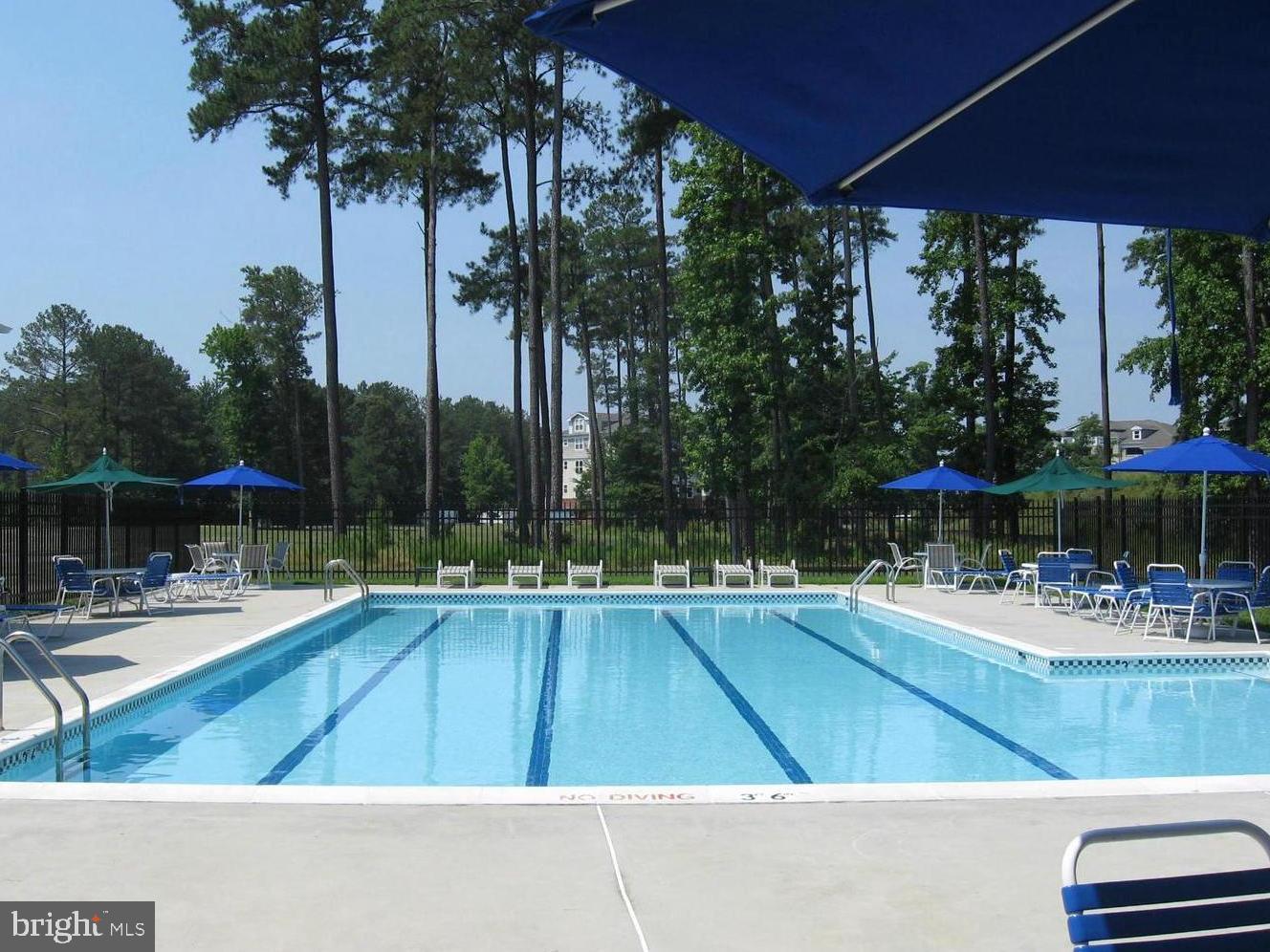 OYSTER BAY CONDOMINIUMS - Residential Lease