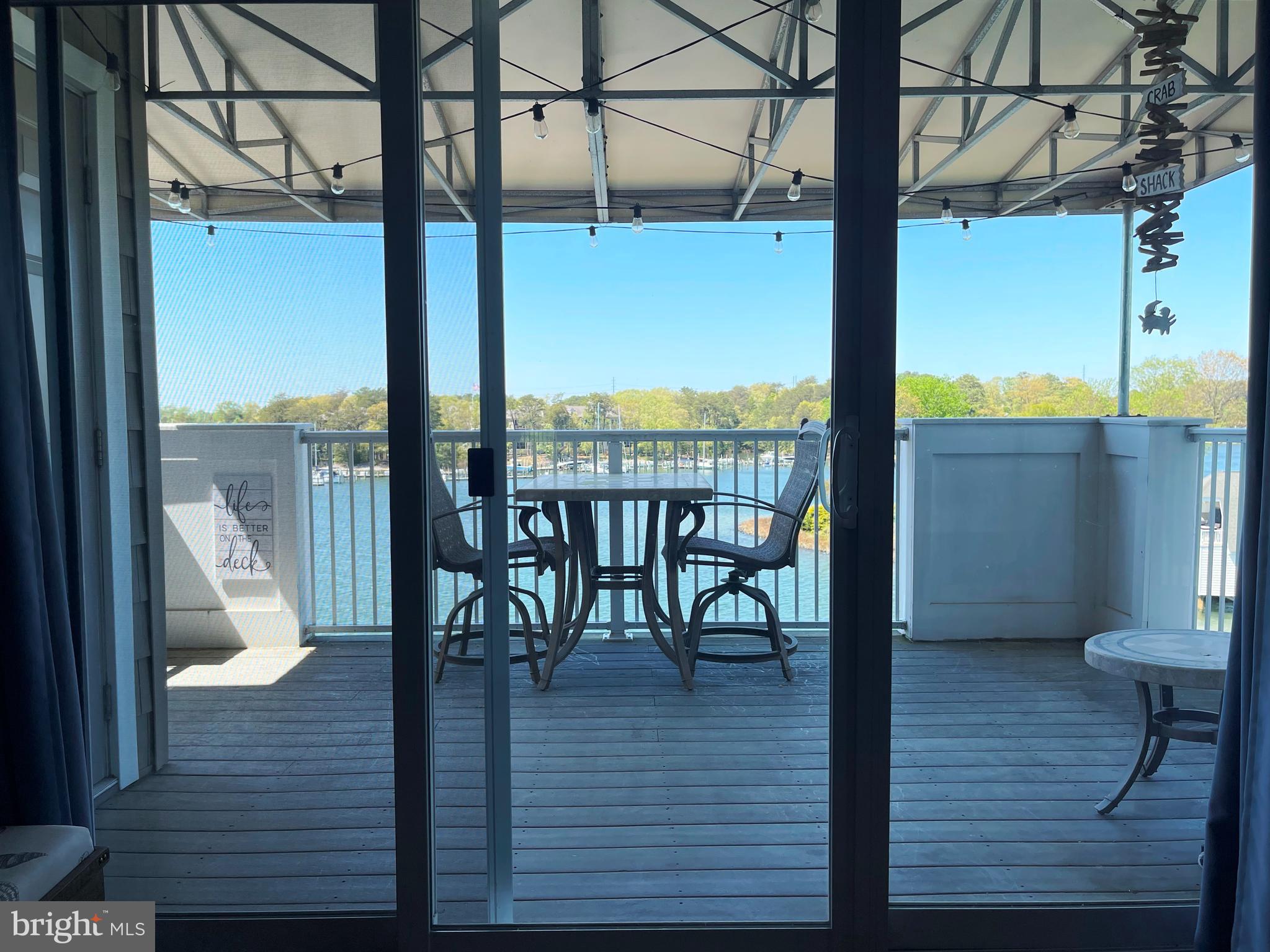 OYSTER BAY CONDOMINIUMS - Residential Lease