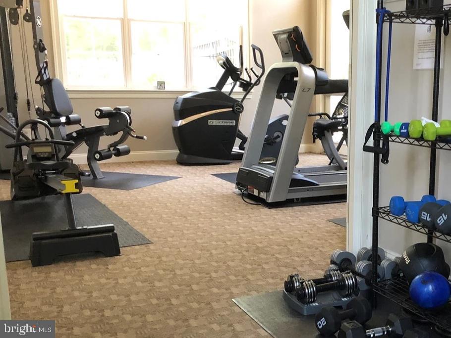 OYSTER BAY CONDOMINIUMS - Residential Lease