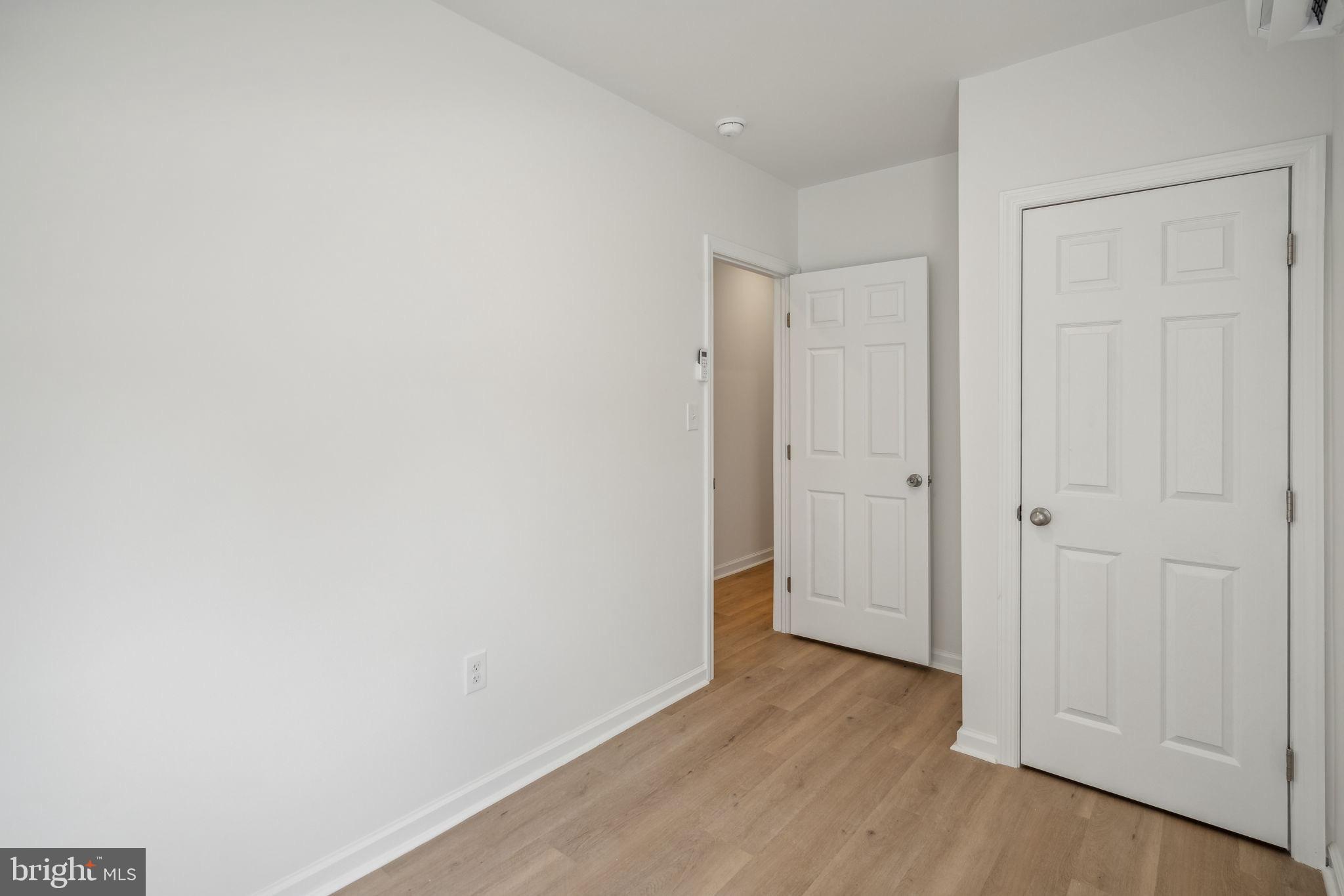 KENSINGTON - Residential Lease