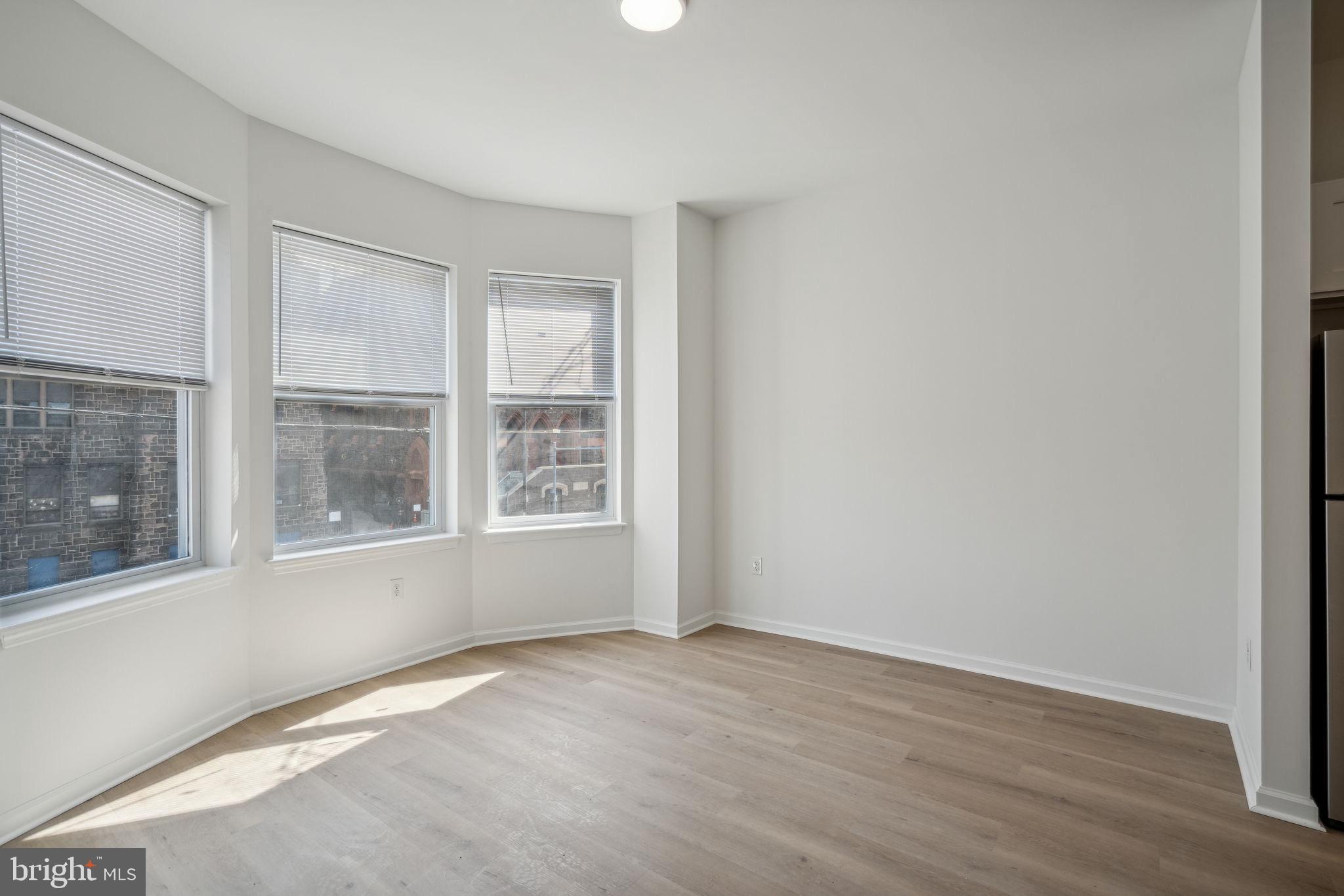 KENSINGTON - Residential Lease