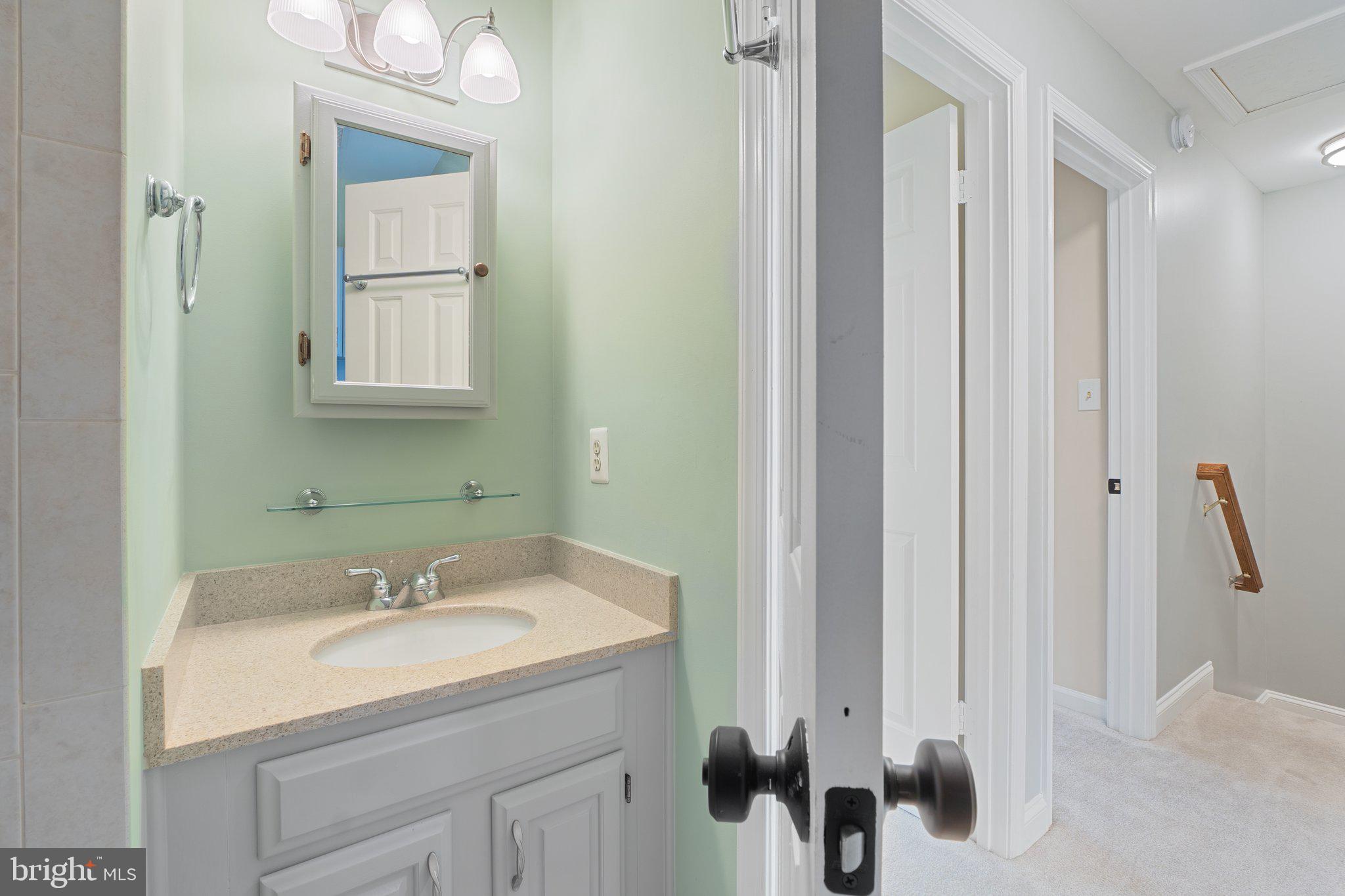 MANCHESTER LAKES - Residential Lease