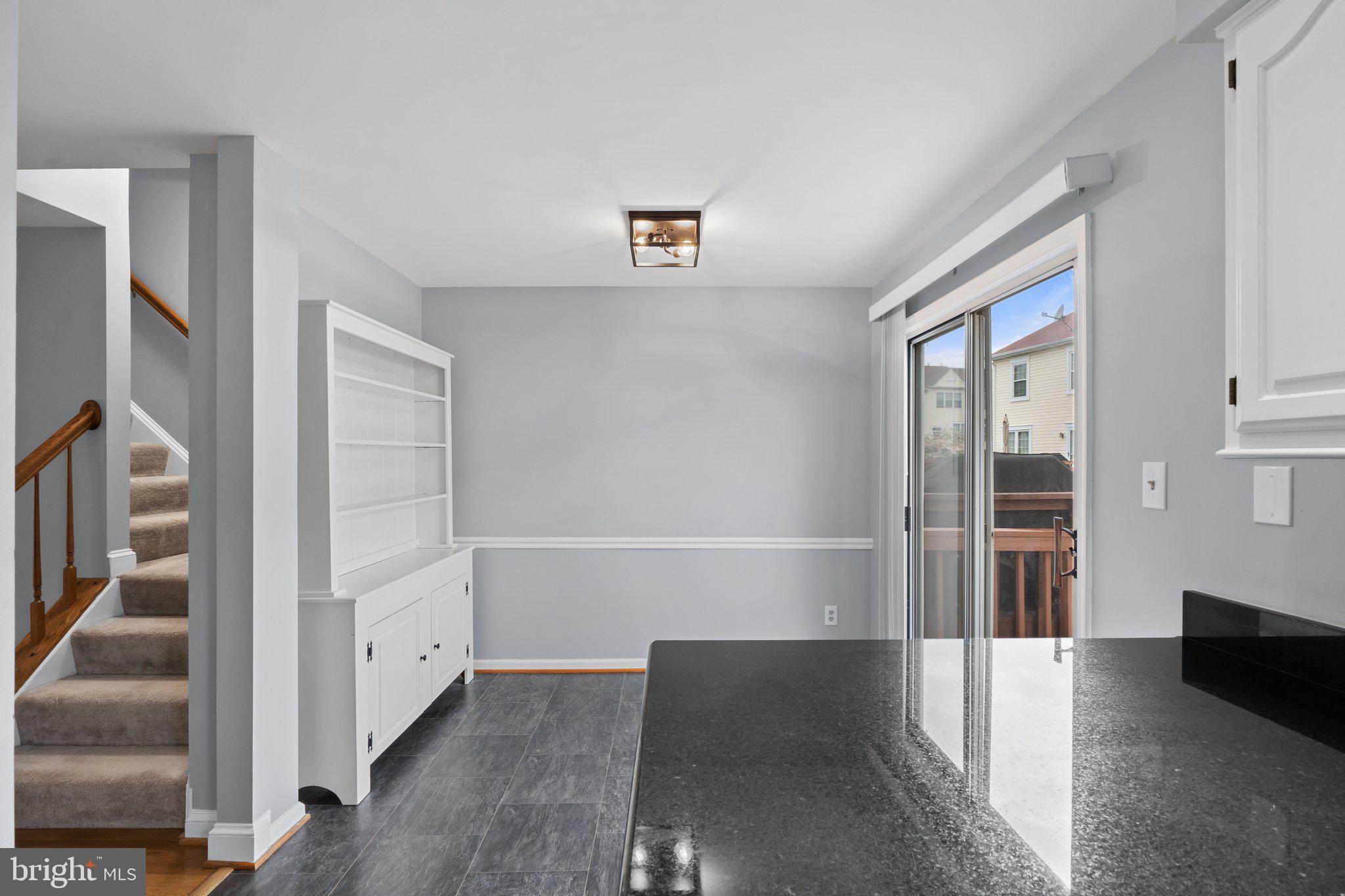 MANCHESTER LAKES - Residential Lease