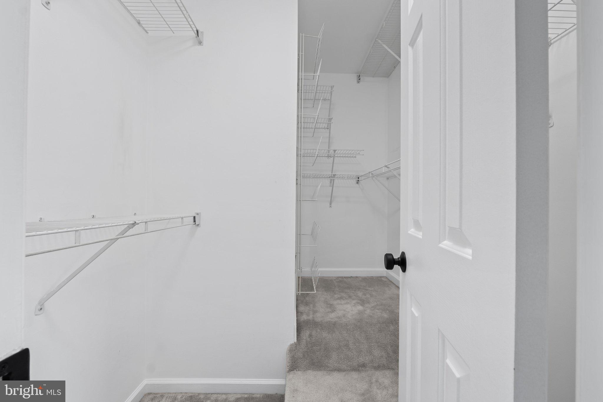 MANCHESTER LAKES - Residential Lease