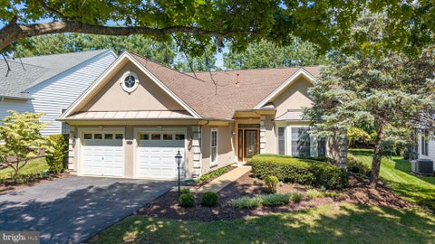 Photo of 15416 Championship Drive, HAYMARKET, VA 20169 (MLS # VAPW2129012)