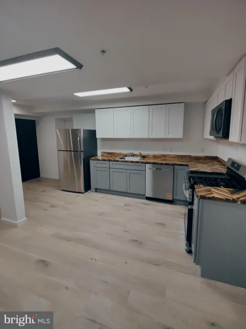 MLS: DCDC2272968