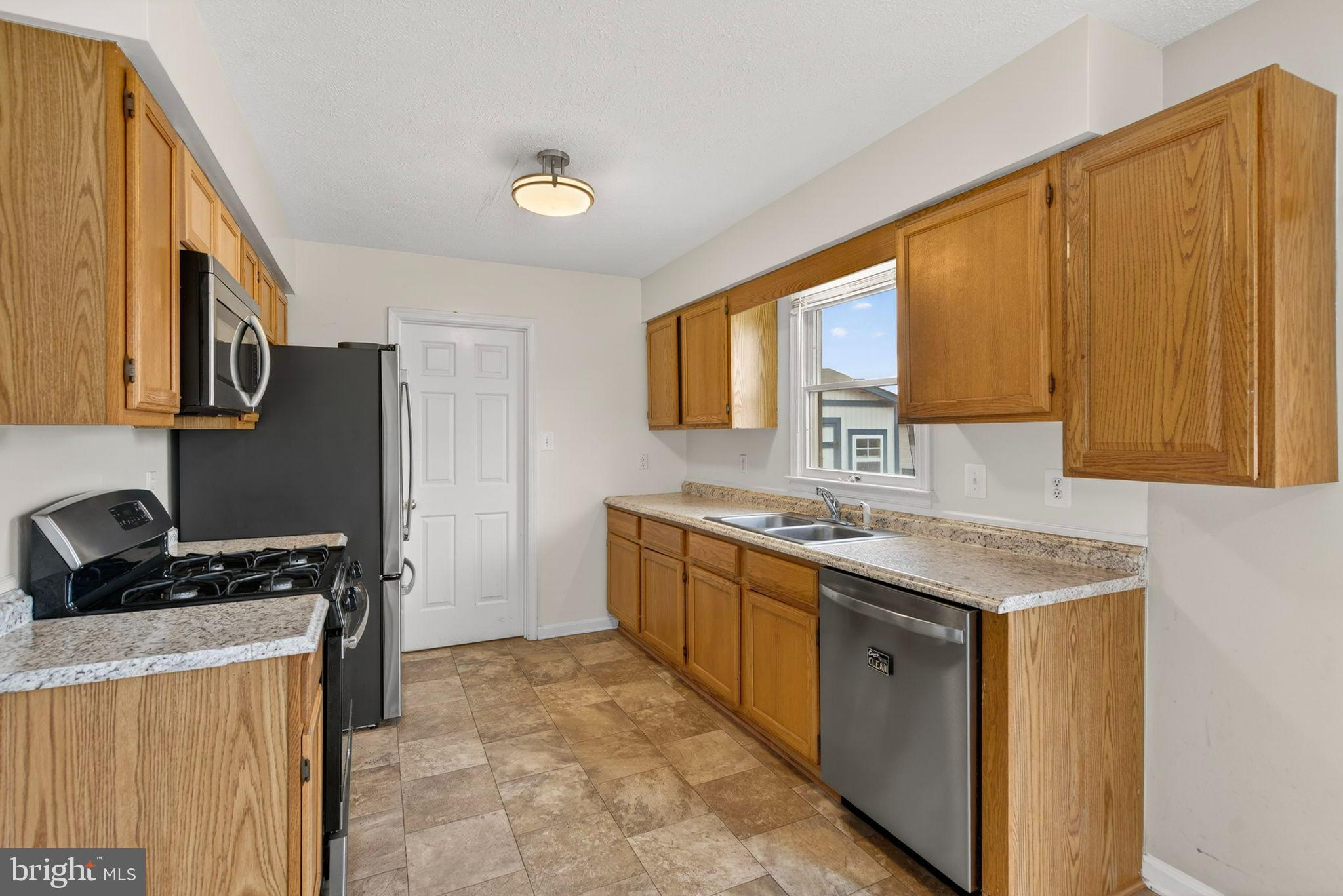 MEADOWS OF CULPEPER - Residential