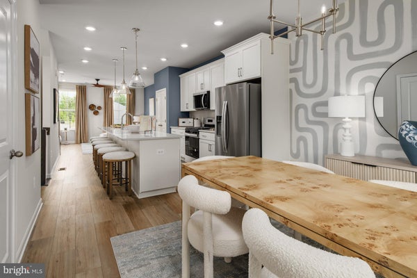 PRESIDENTIAL PKWY, UPPER MARLBORO, MD 20772 - Image 165f9f3c3bb1fd7aa4e24dd60056930e/1120573354