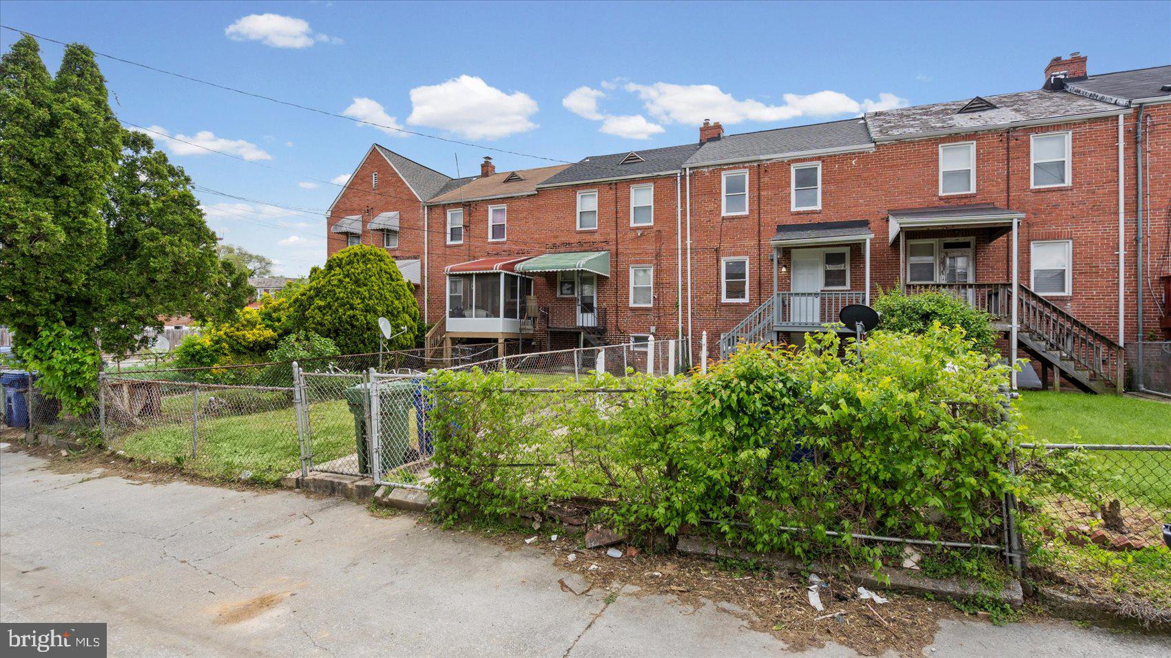 EAST ARLINGTON - Residential