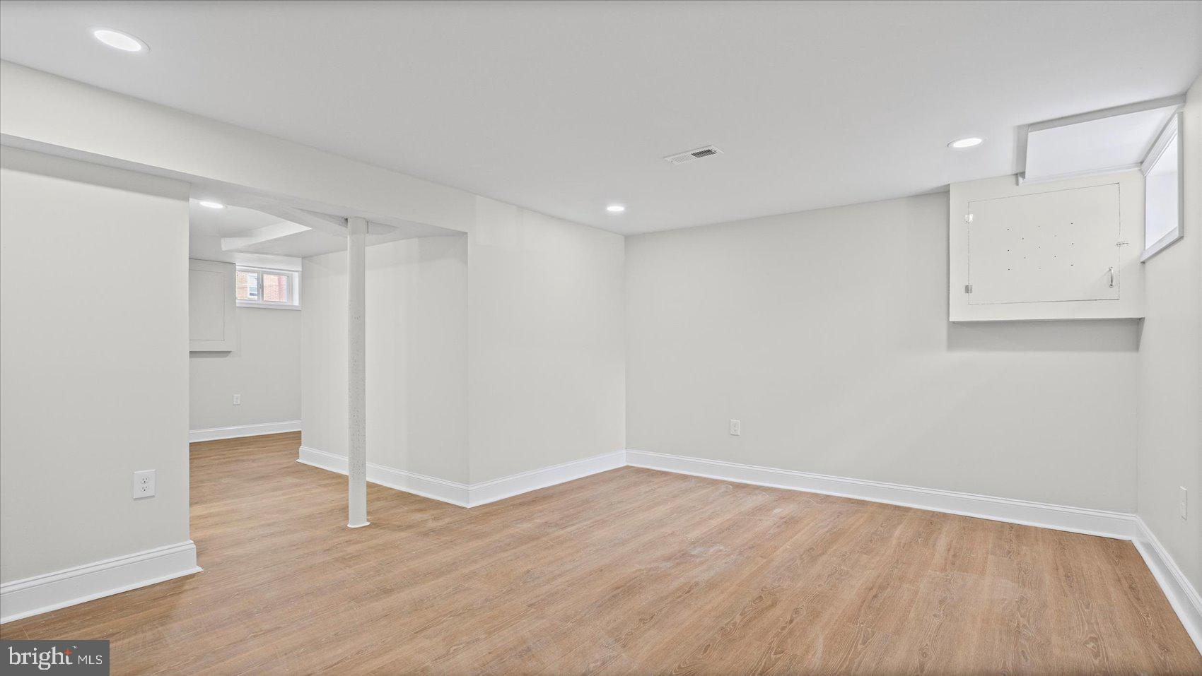 EAST ARLINGTON - Residential