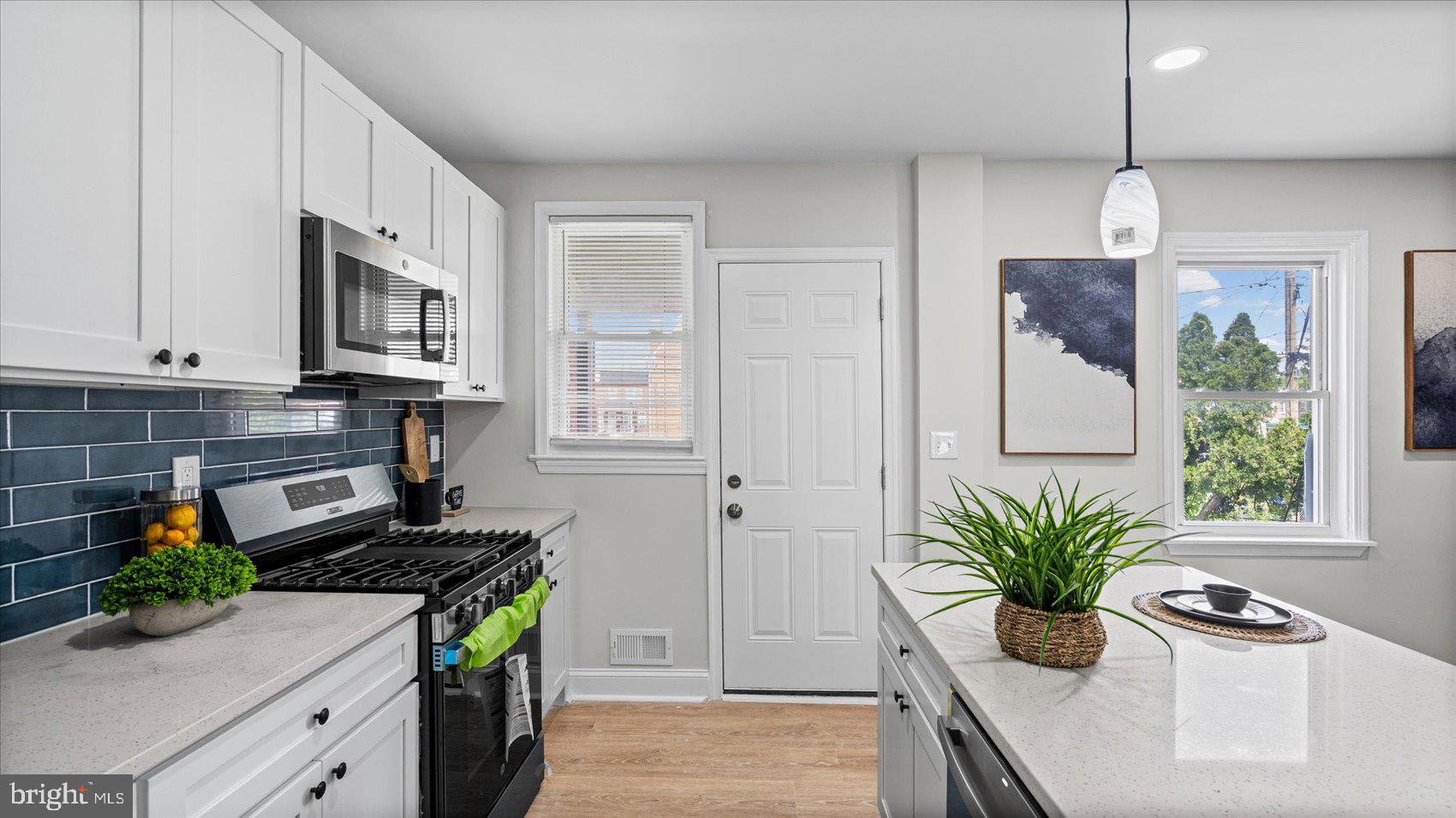 EAST ARLINGTON - Residential