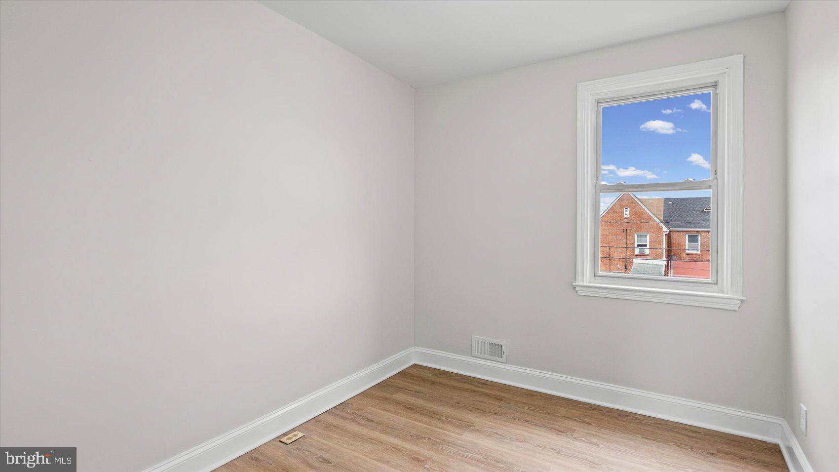 EAST ARLINGTON - Residential