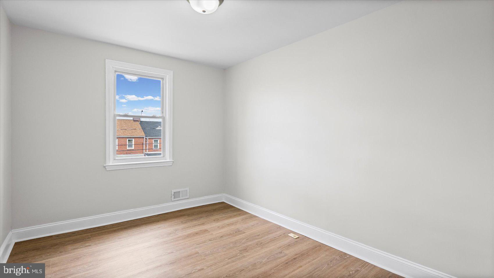 EAST ARLINGTON - Residential