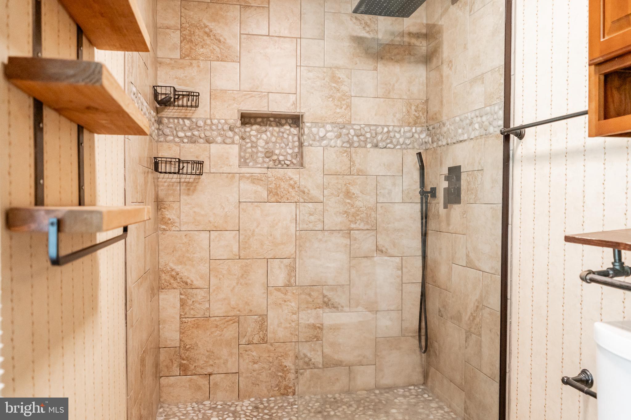 TROY R GNEGY - Residential