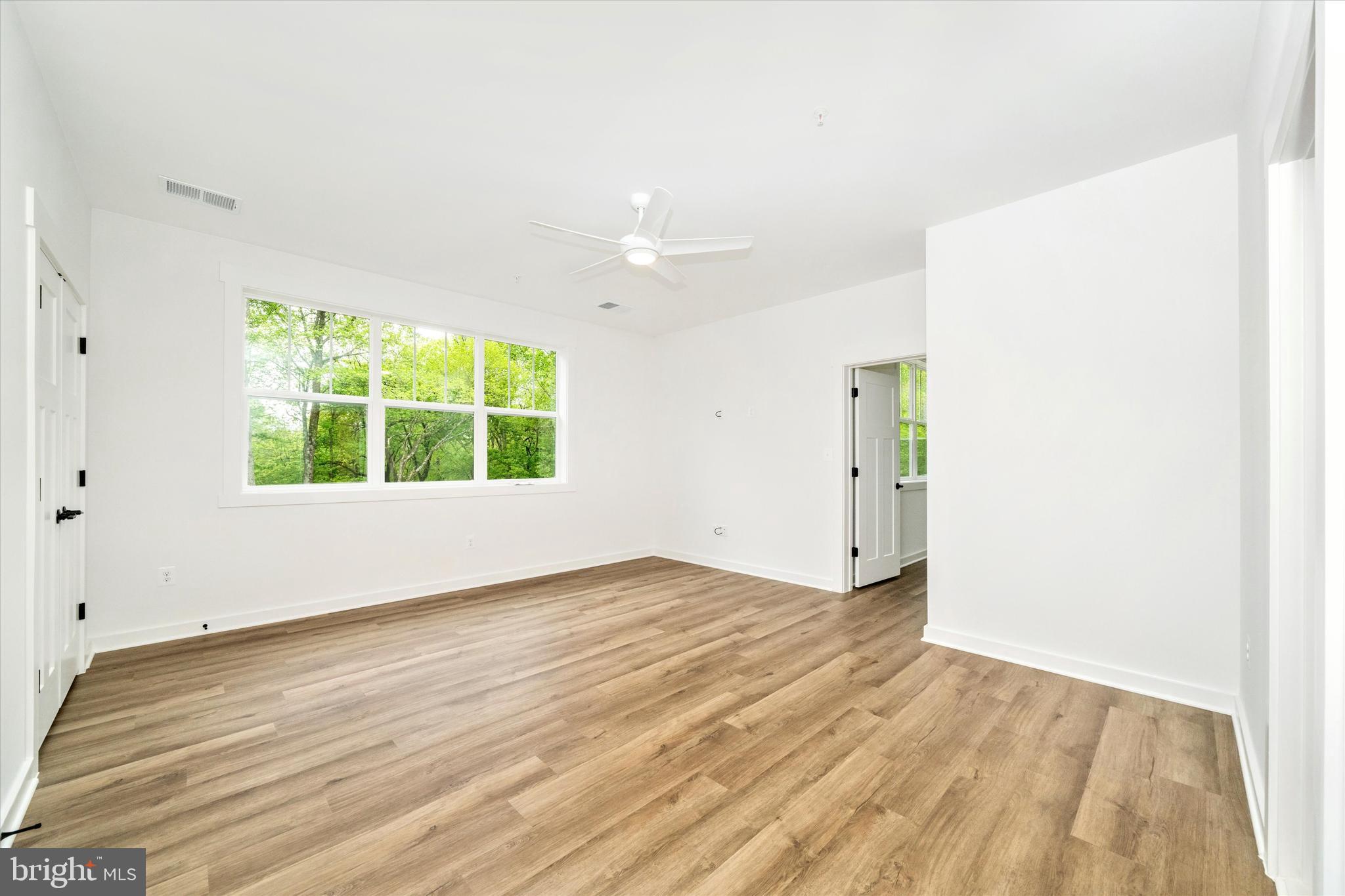 MEADOWBROOK VILLAGE - Residential