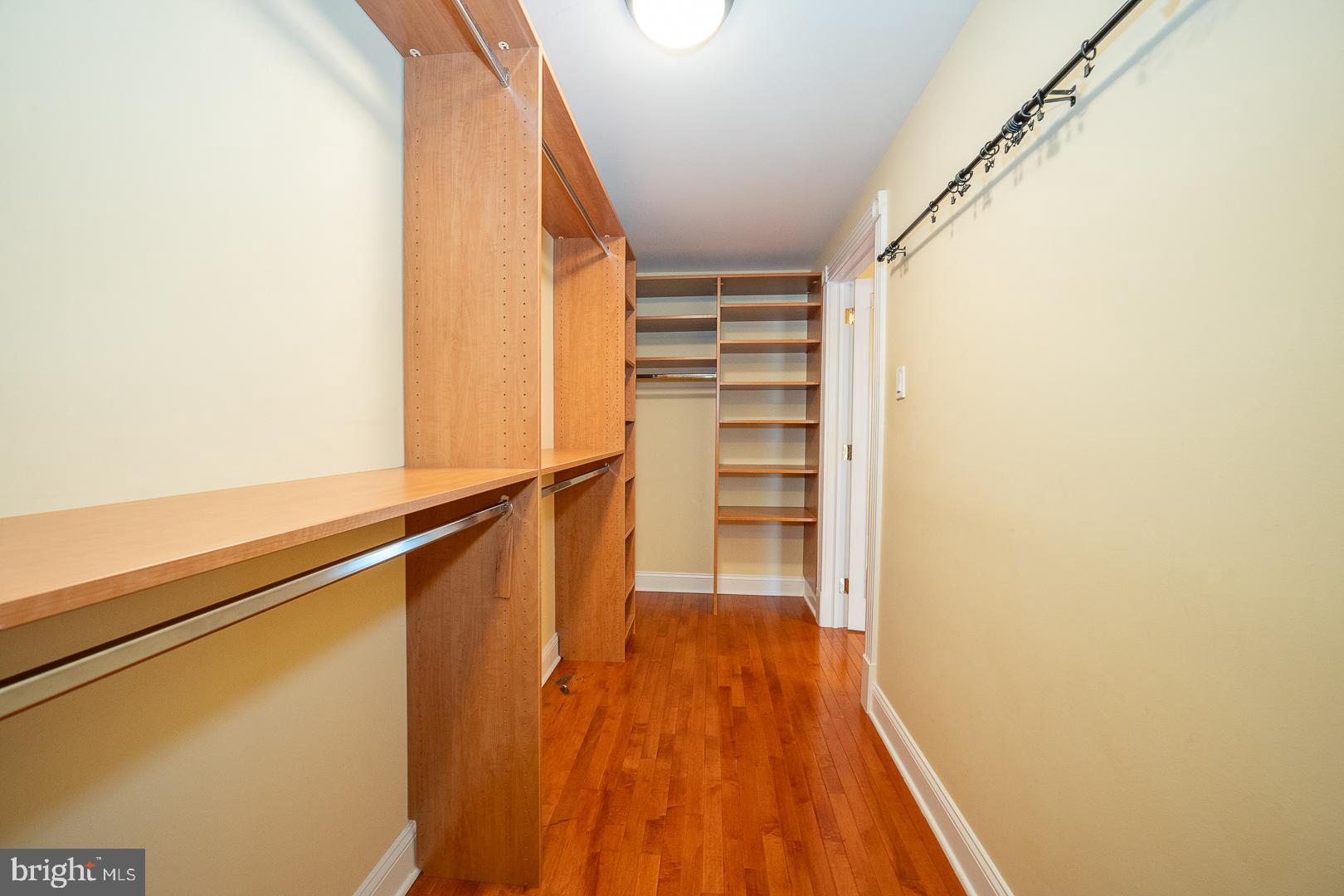 SOCIETY HILL - Residential