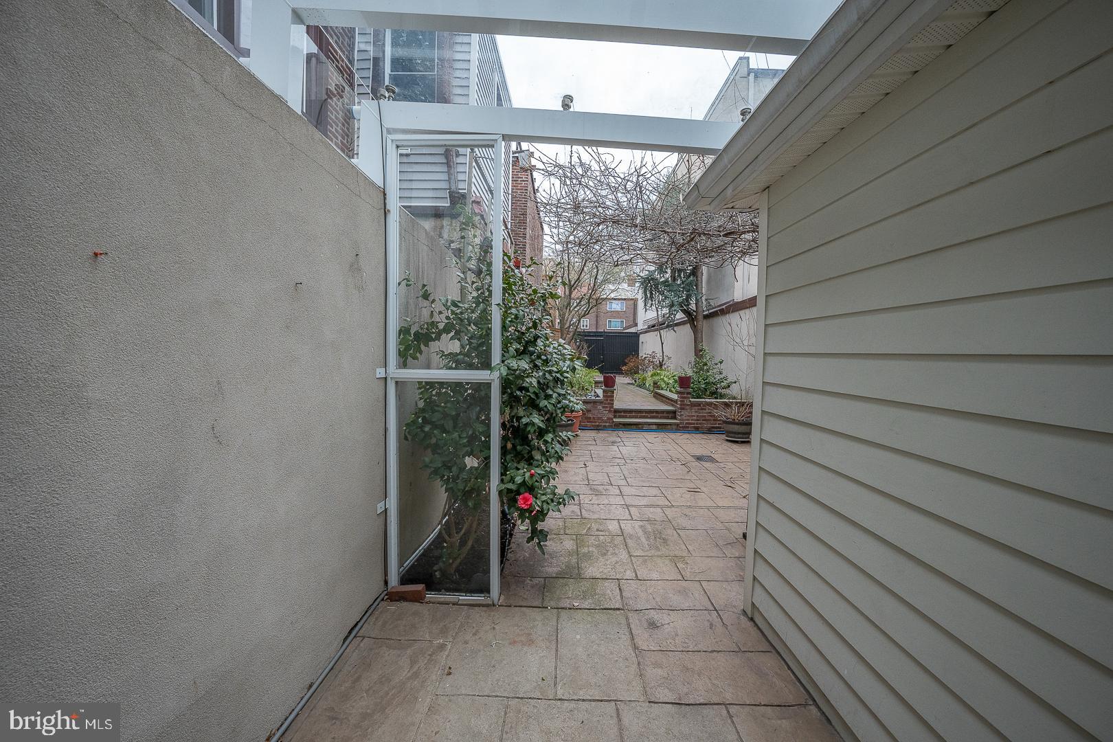 SOCIETY HILL - Residential