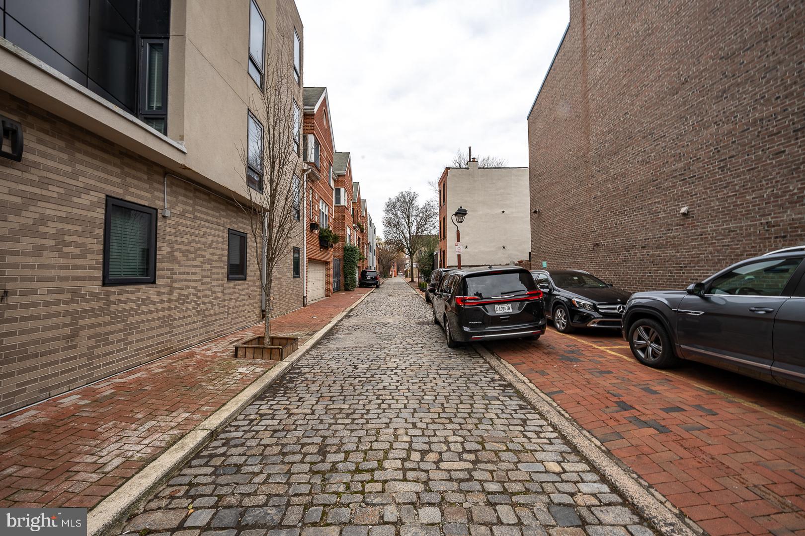 SOCIETY HILL - Residential