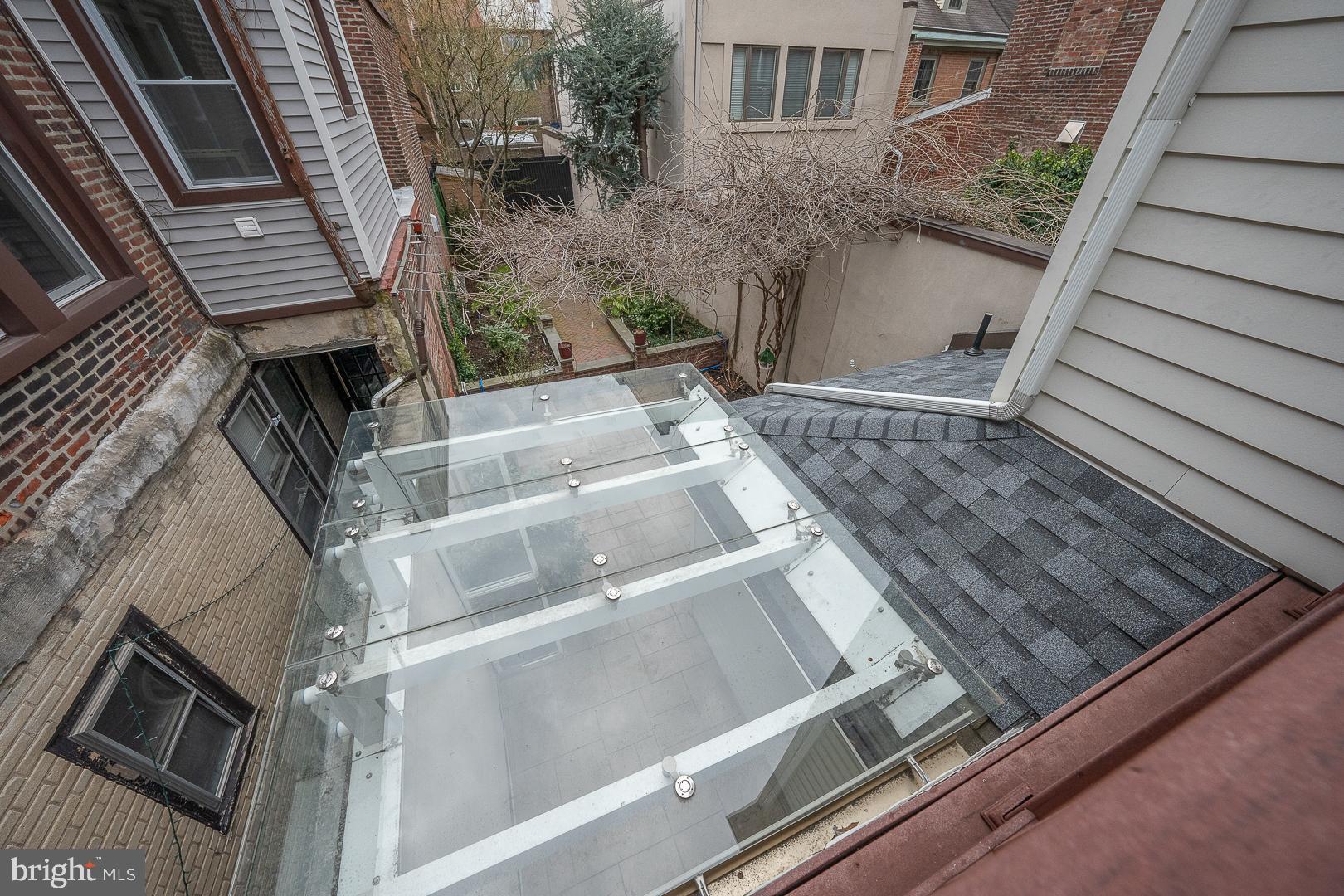 SOCIETY HILL - Residential