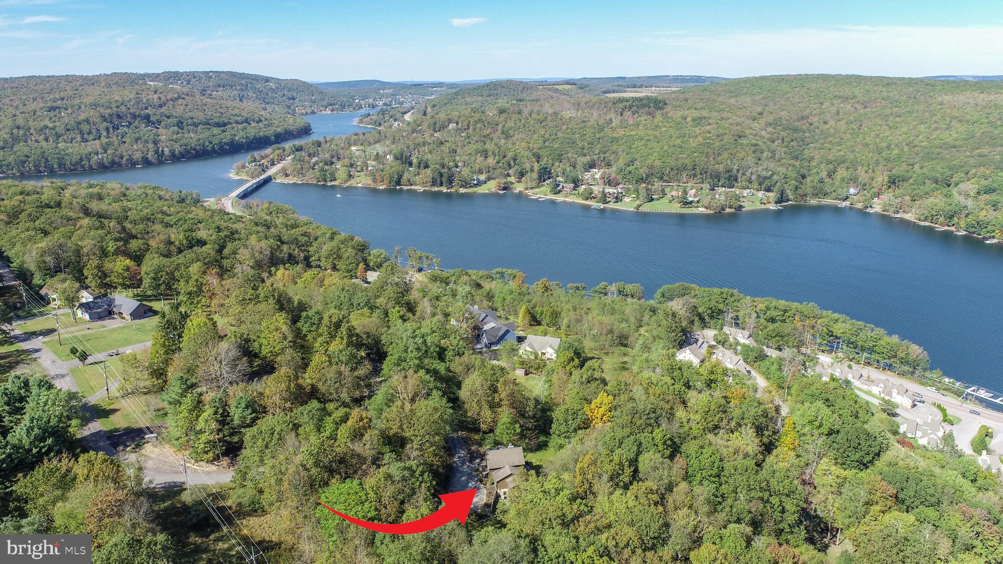 HOLIDAY HILL - Residential