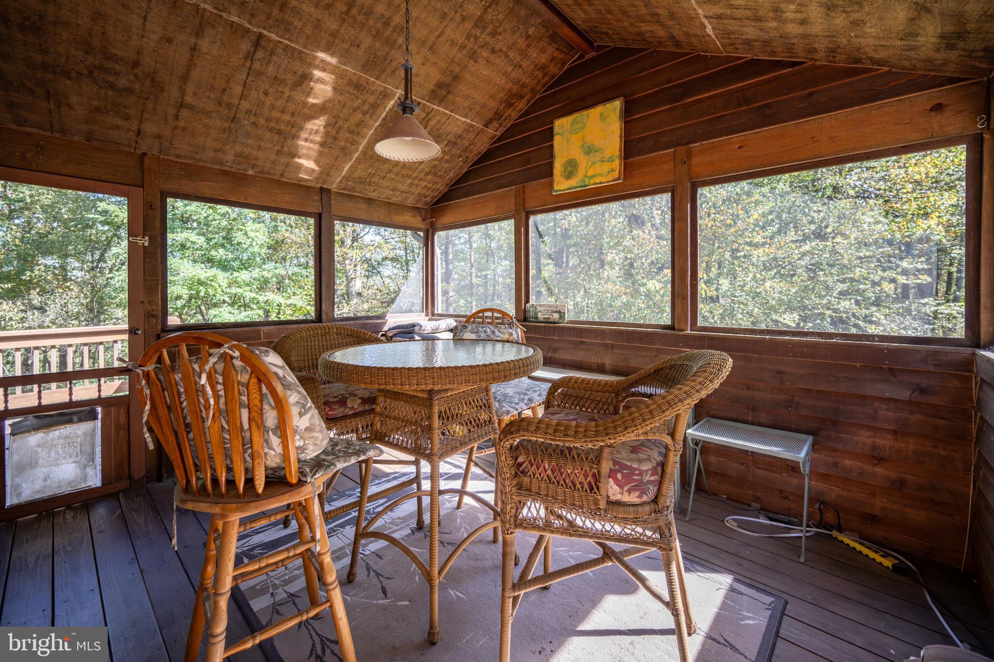 HOLIDAY HILL - Residential