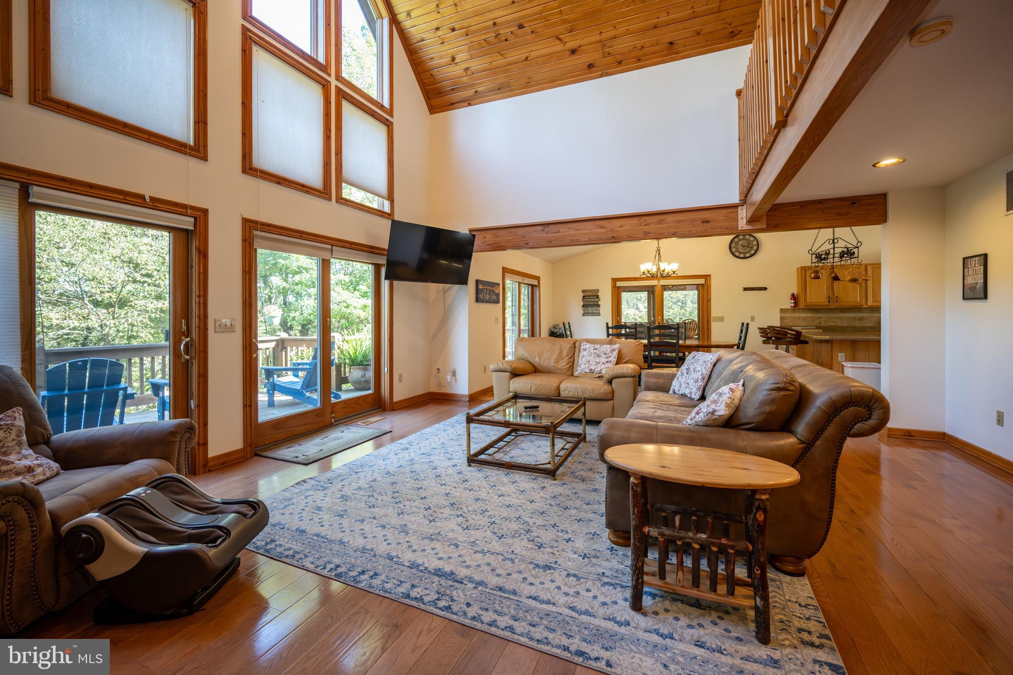 HOLIDAY HILL - Residential