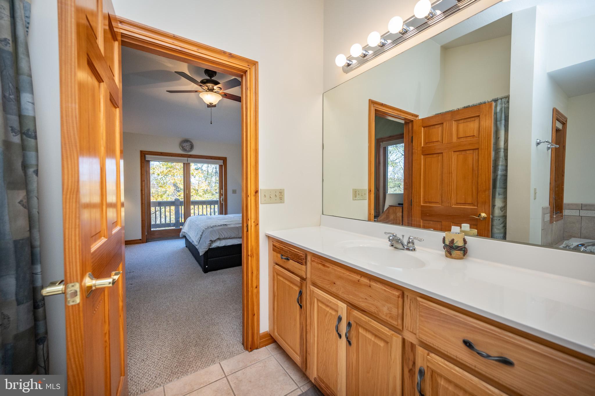 HOLIDAY HILL - Residential