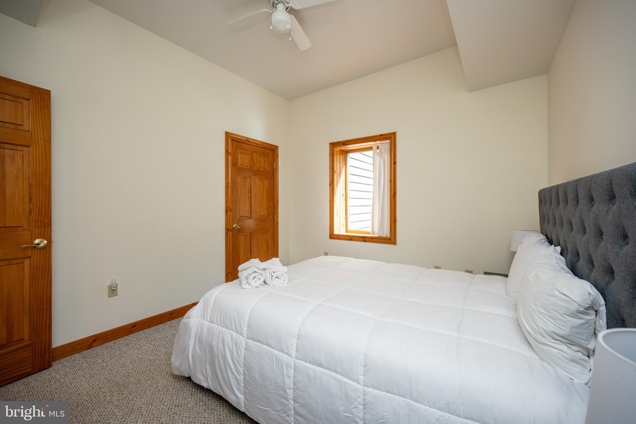 HOLIDAY HILL - Residential