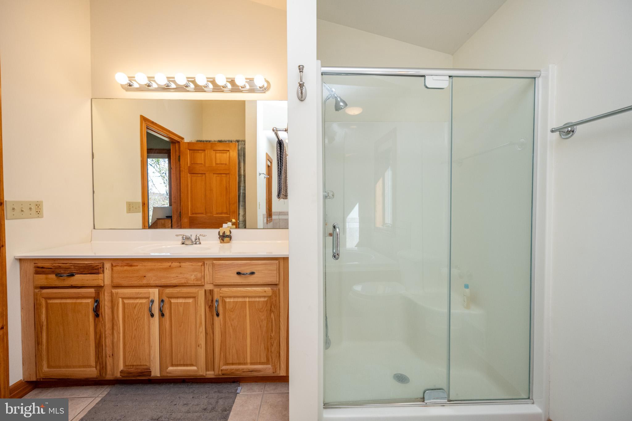 HOLIDAY HILL - Residential