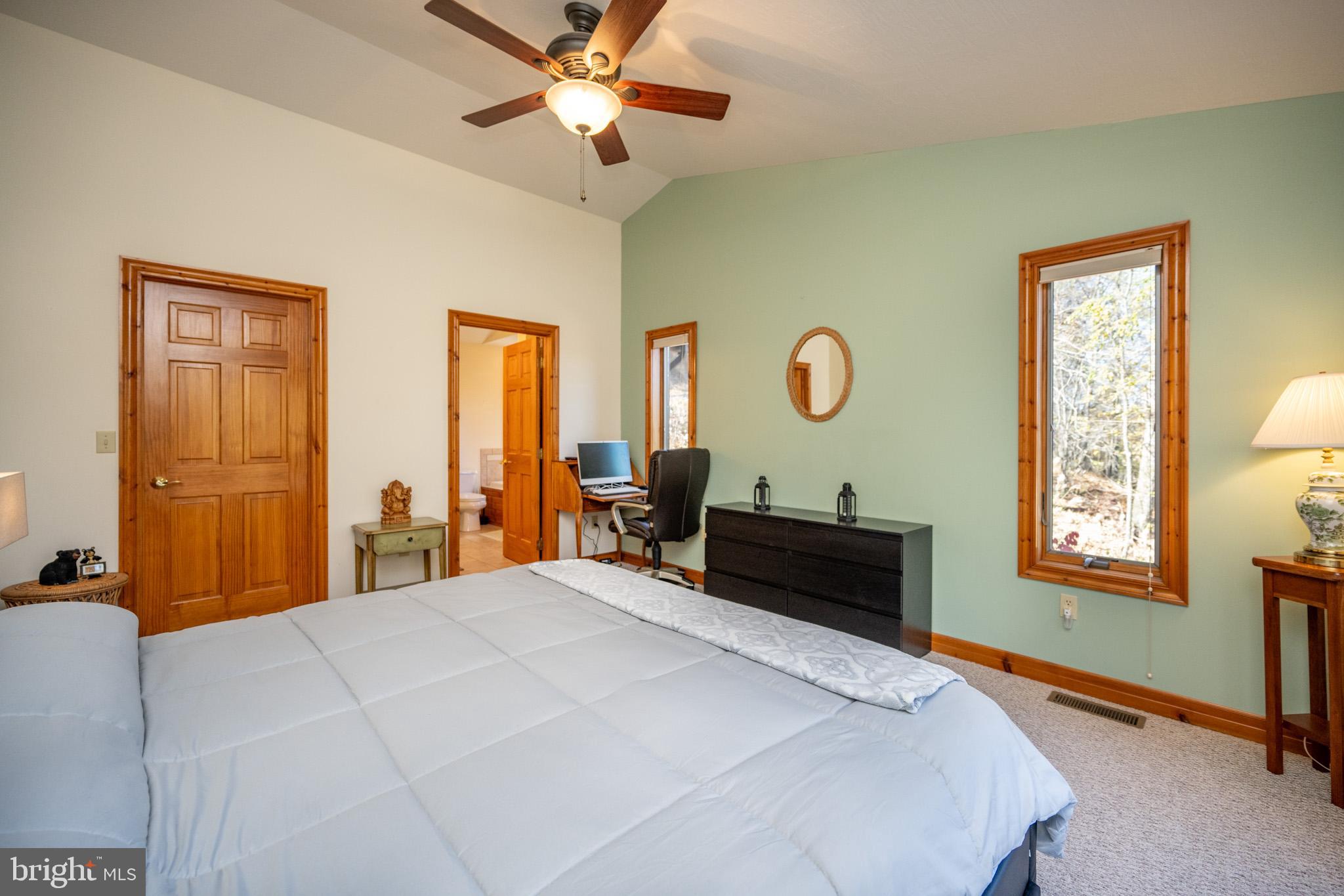 HOLIDAY HILL - Residential