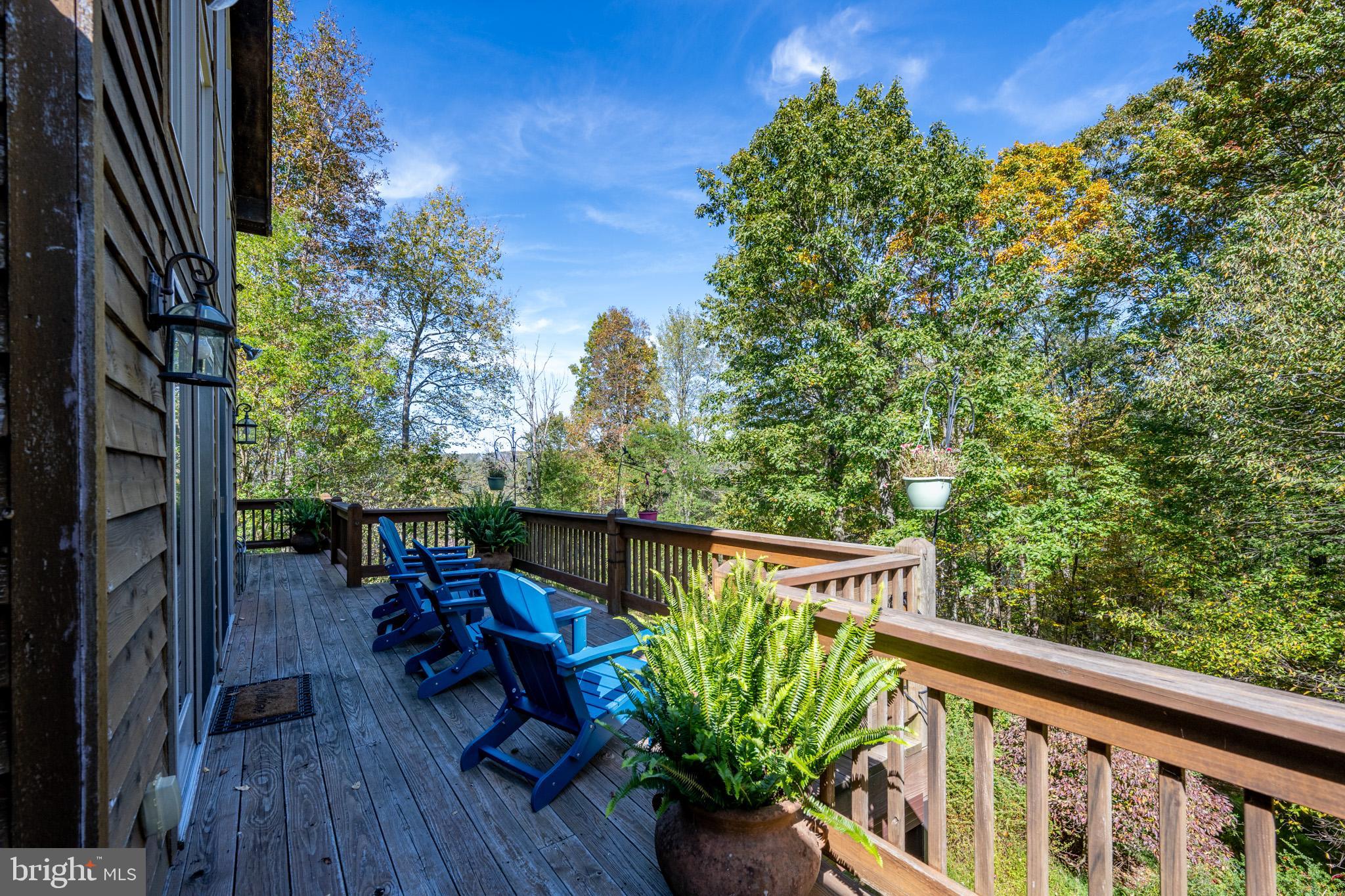 HOLIDAY HILL - Residential