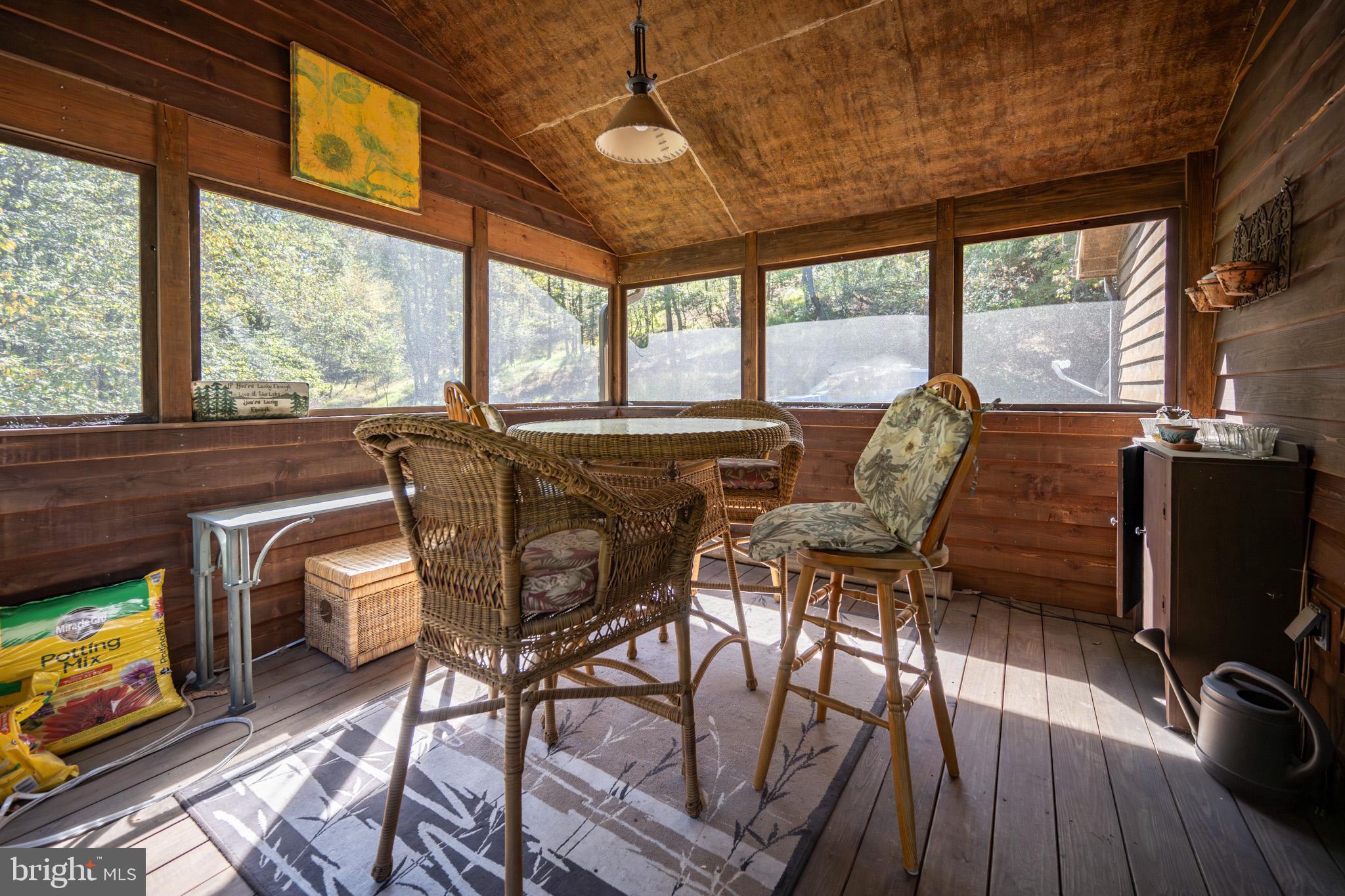 HOLIDAY HILL - Residential