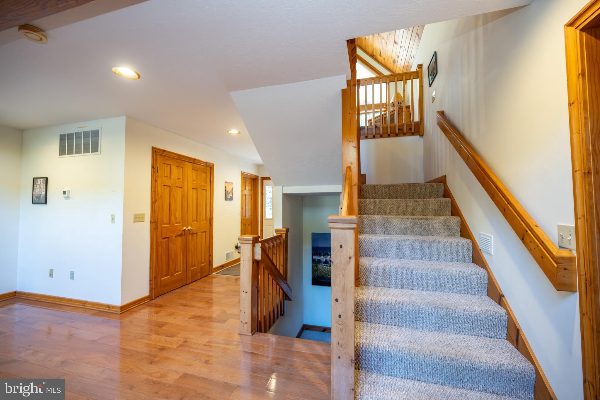 HOLIDAY HILL - Residential