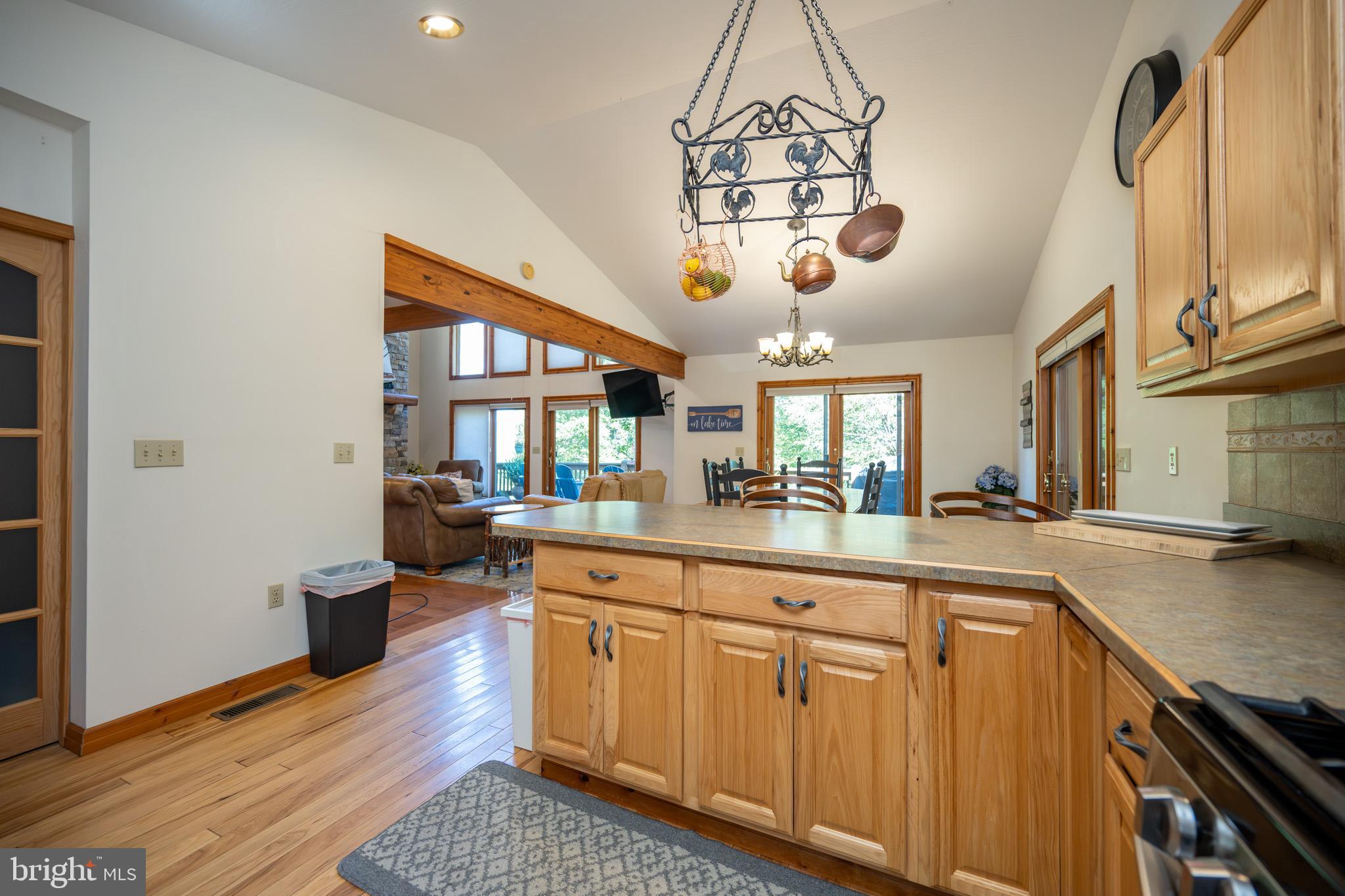 HOLIDAY HILL - Residential