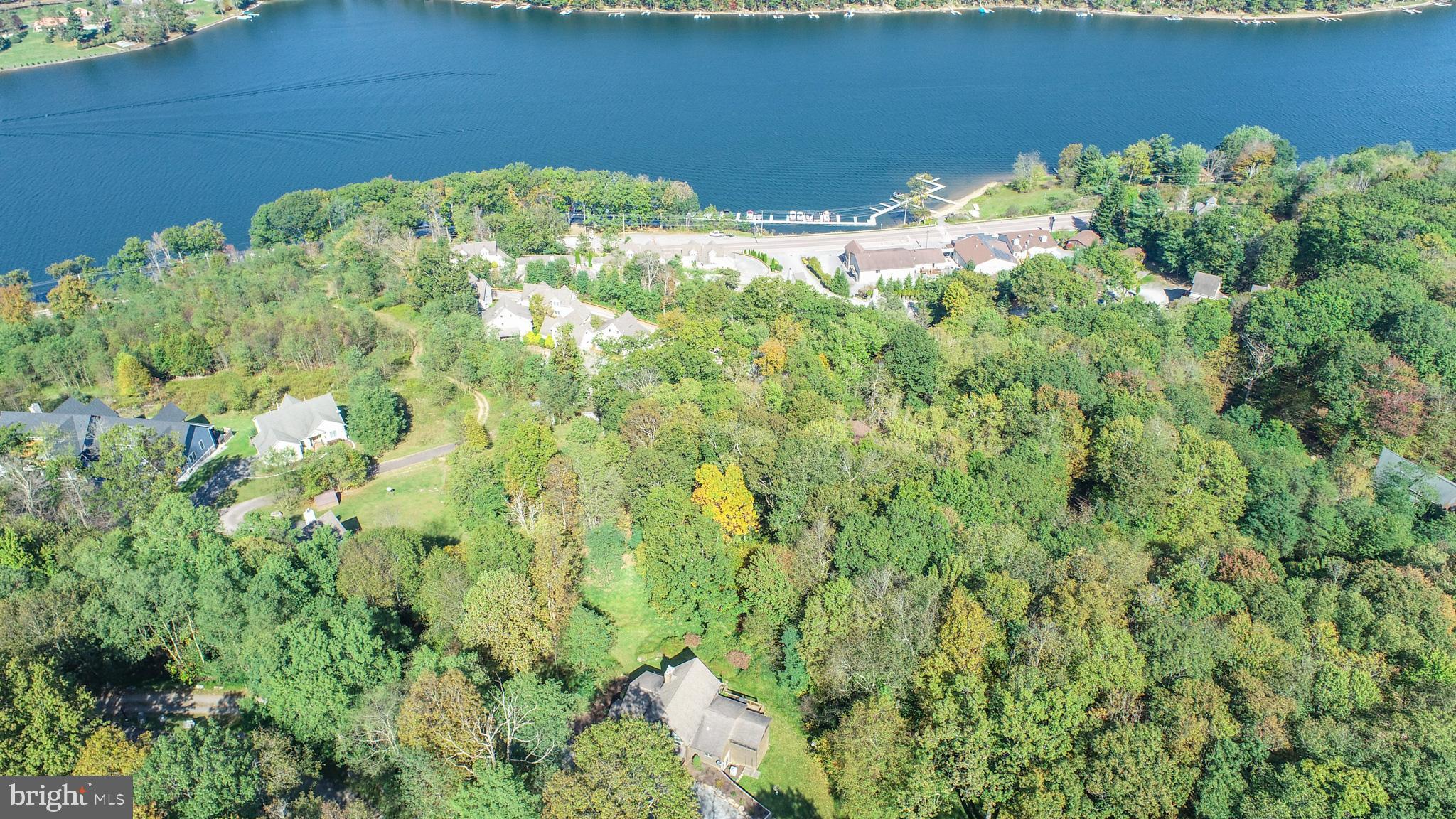 HOLIDAY HILL - Residential