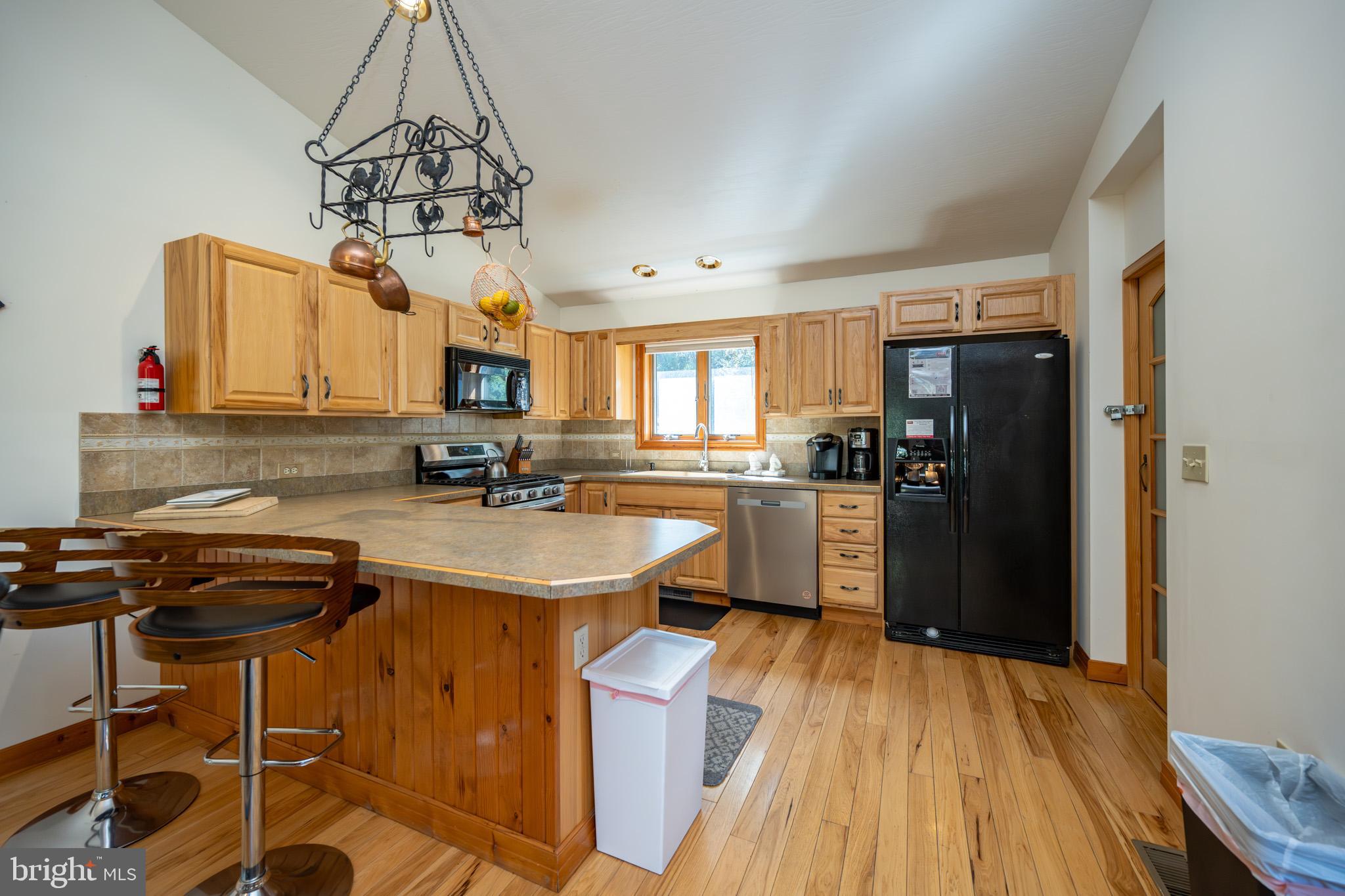 HOLIDAY HILL - Residential