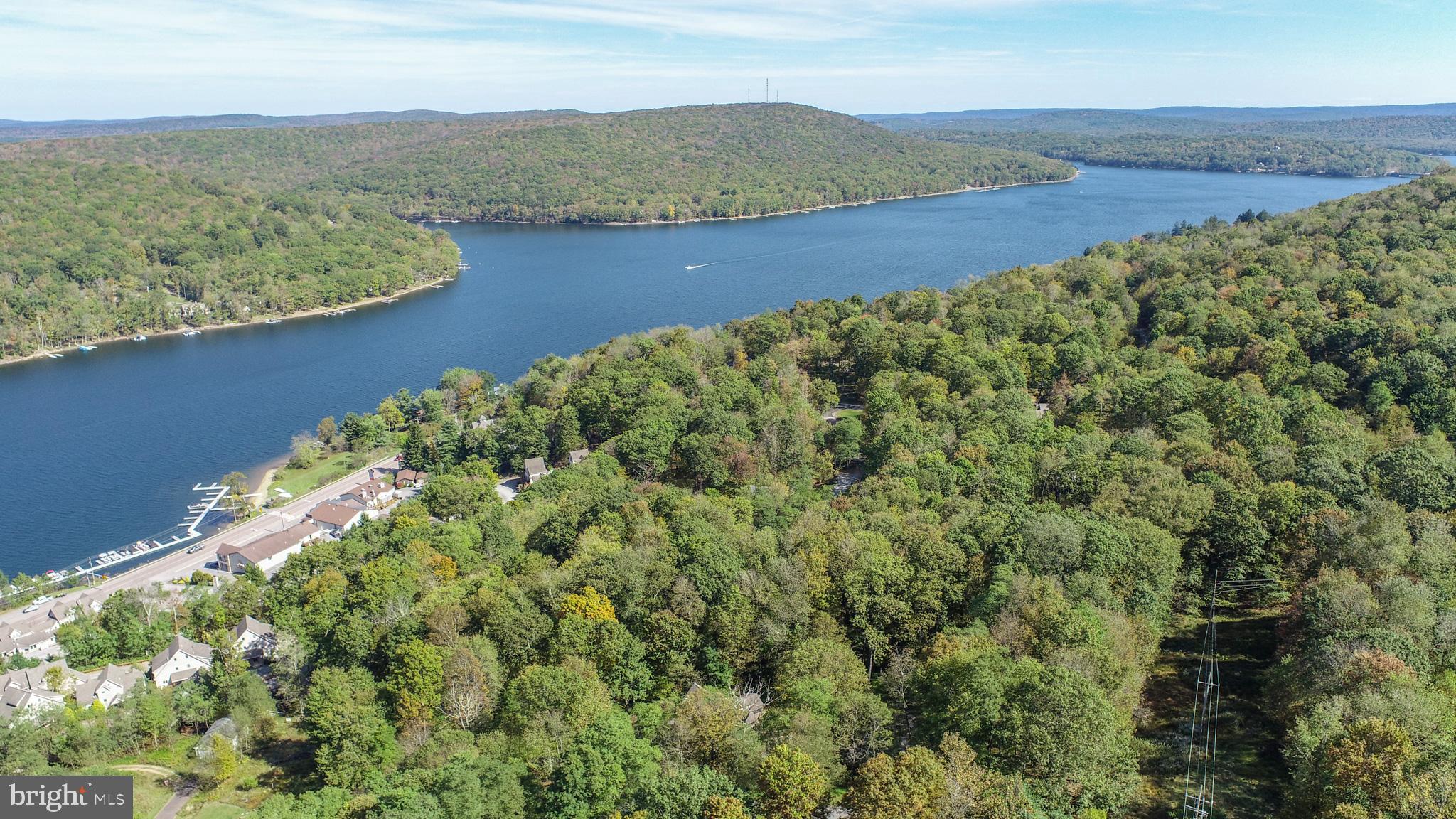 HOLIDAY HILL - Residential